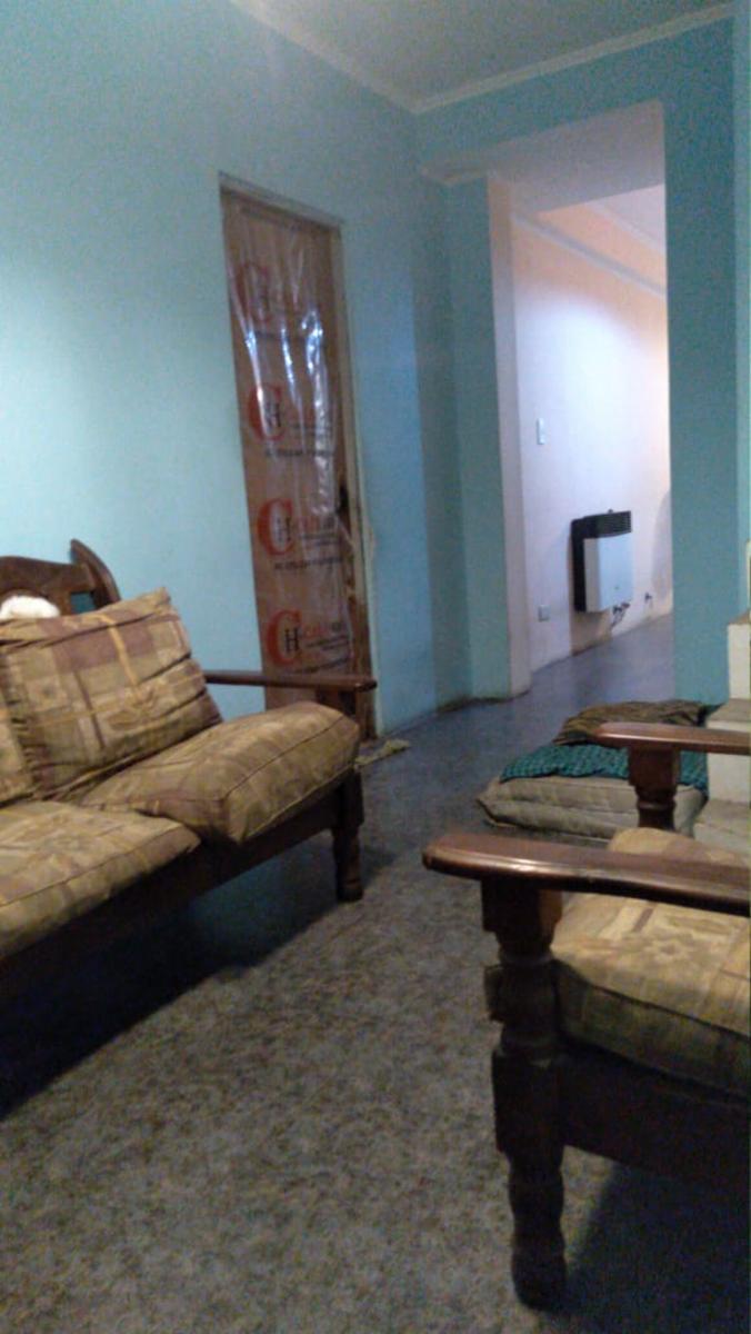 PROP MULTIFAMILIAR 7 AMB + F/LIBRE + JARDIN C/ COCHERA Y TERRAZA