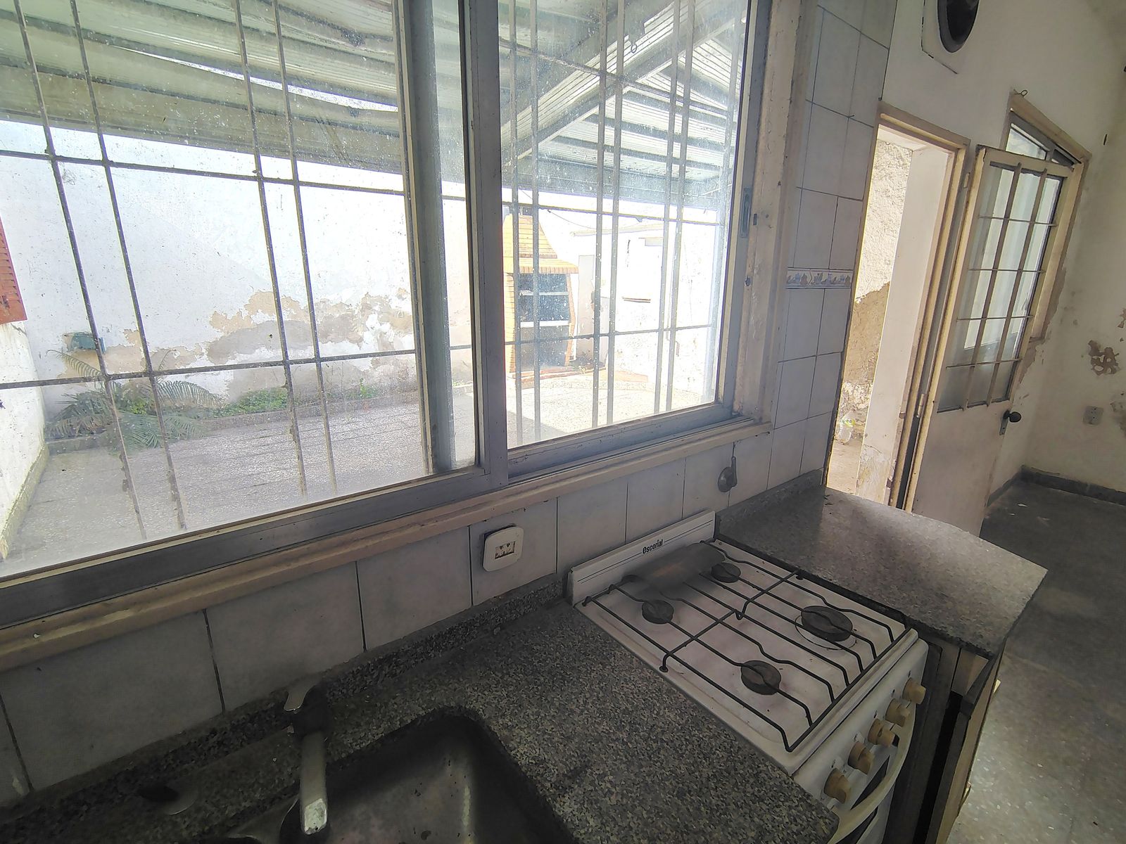Malaver 100 · Morón — foto 11