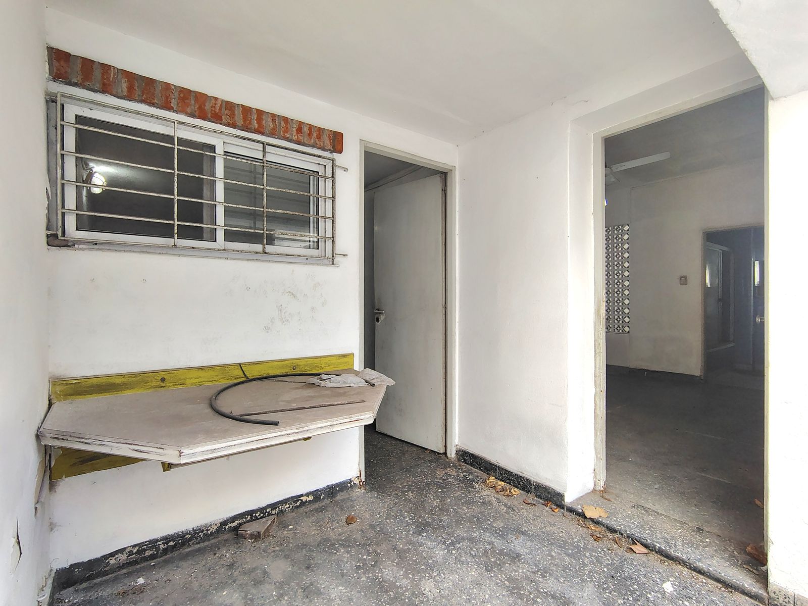 Malaver 100 · Morón — foto 18