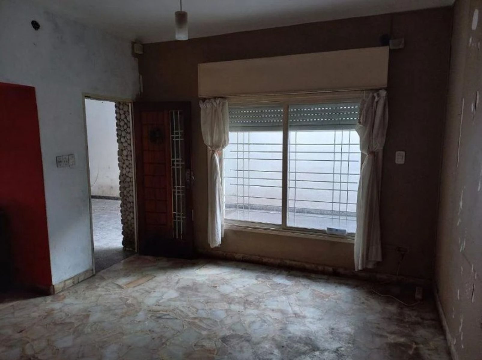 Malaver 100 · Morón — foto 3