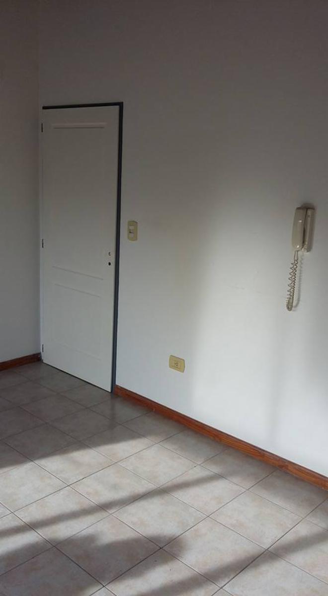 Santos Vega · Tres De Febrero — foto 8