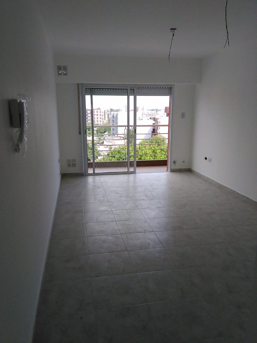 Santa Fe 846 · Morón — foto 6