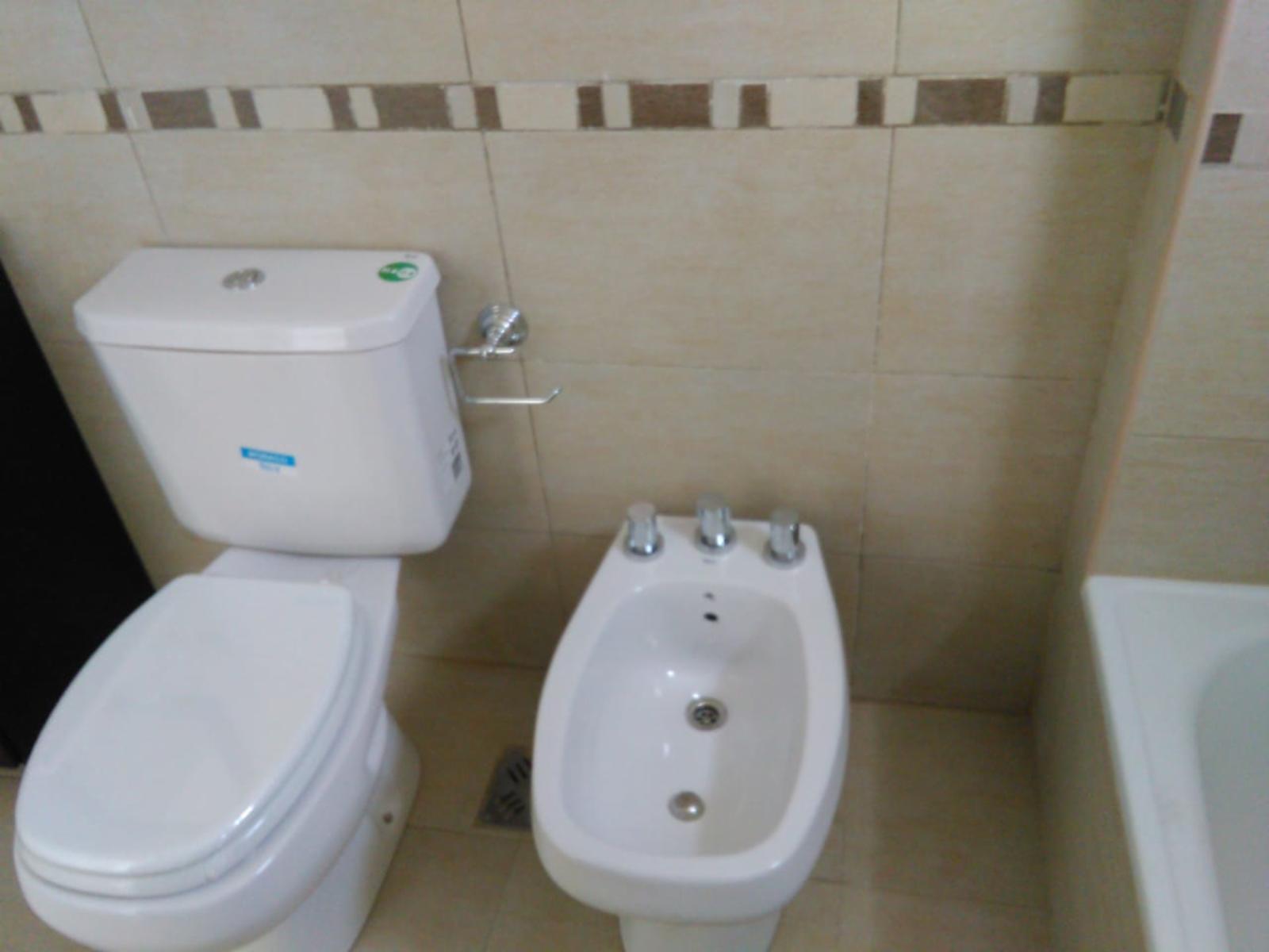 Santa Fe 846 · Morón — foto 10