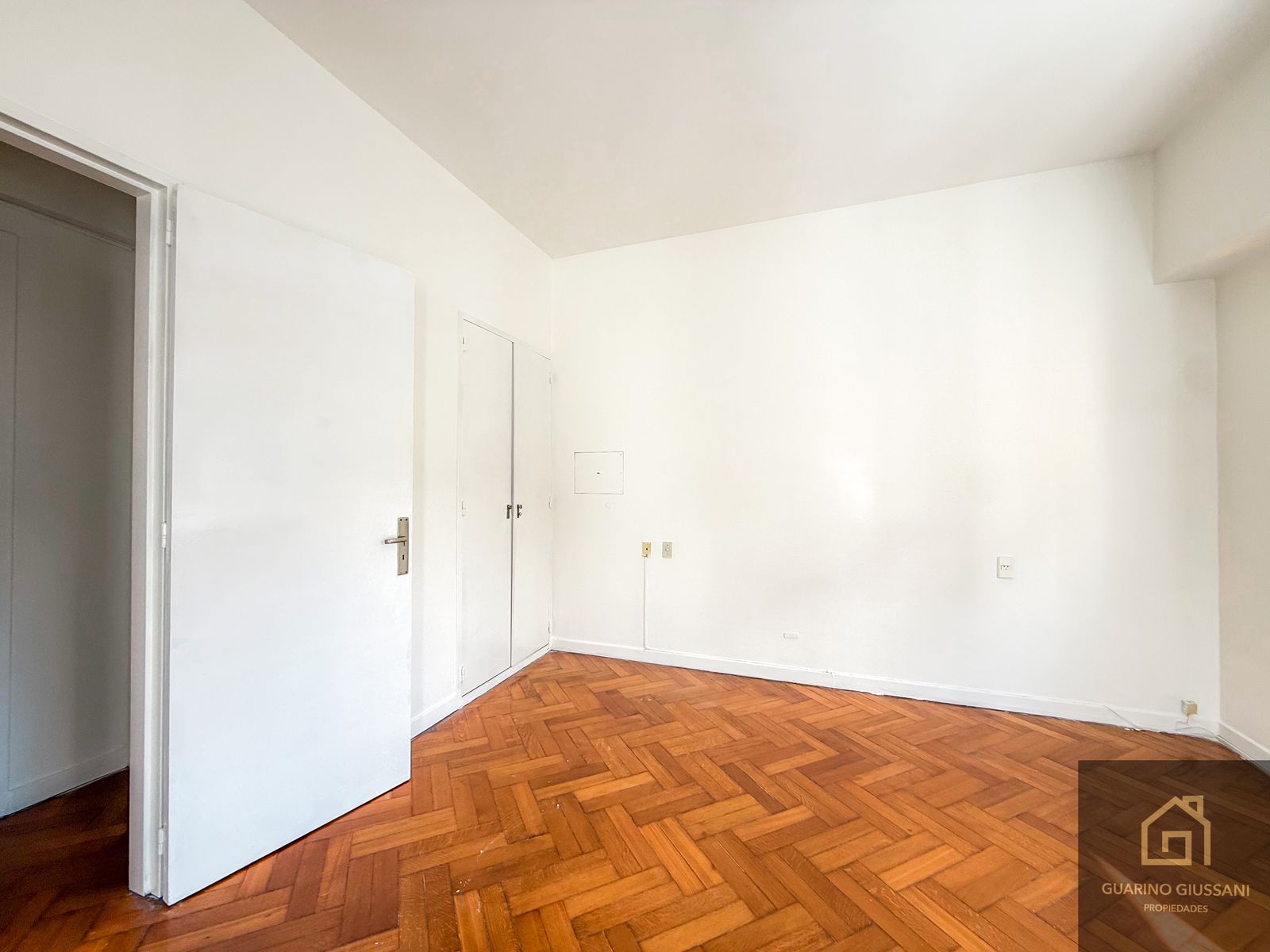 Parana 462 · San Nicolás — foto 3