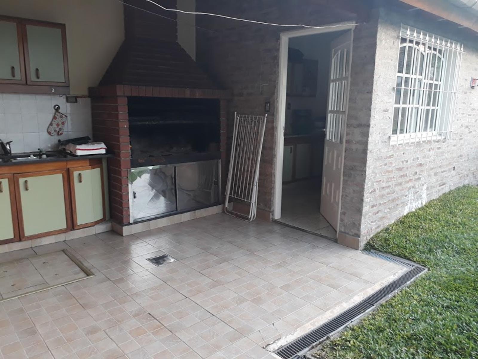LISANDRO MEDINA AL 1200 · Tres De Febrero — foto 12