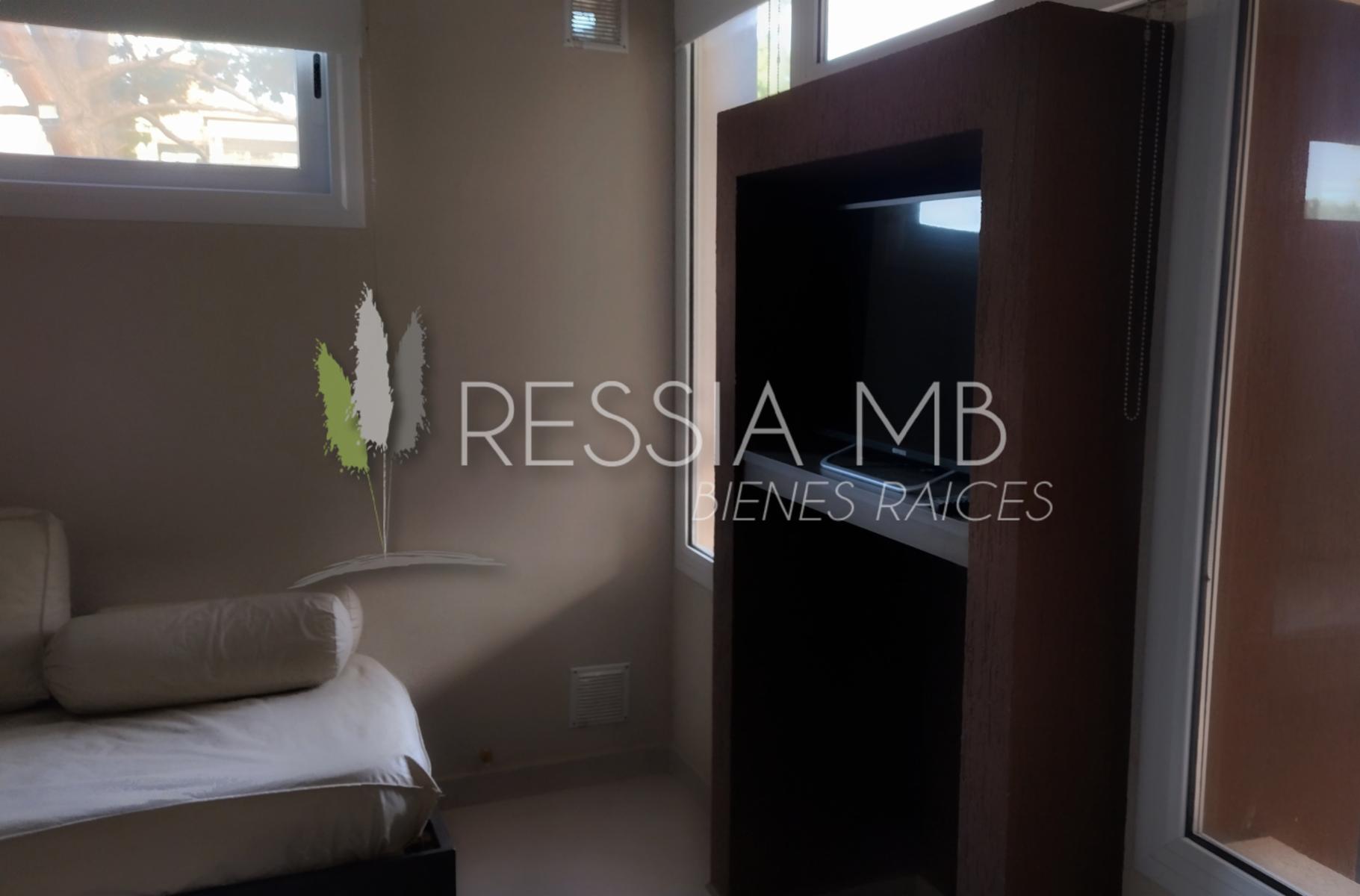 LAS GAVIOTAS - Calle 29 E/ Punta Indio y Viña del Mar · Villa Gesell — foto 4