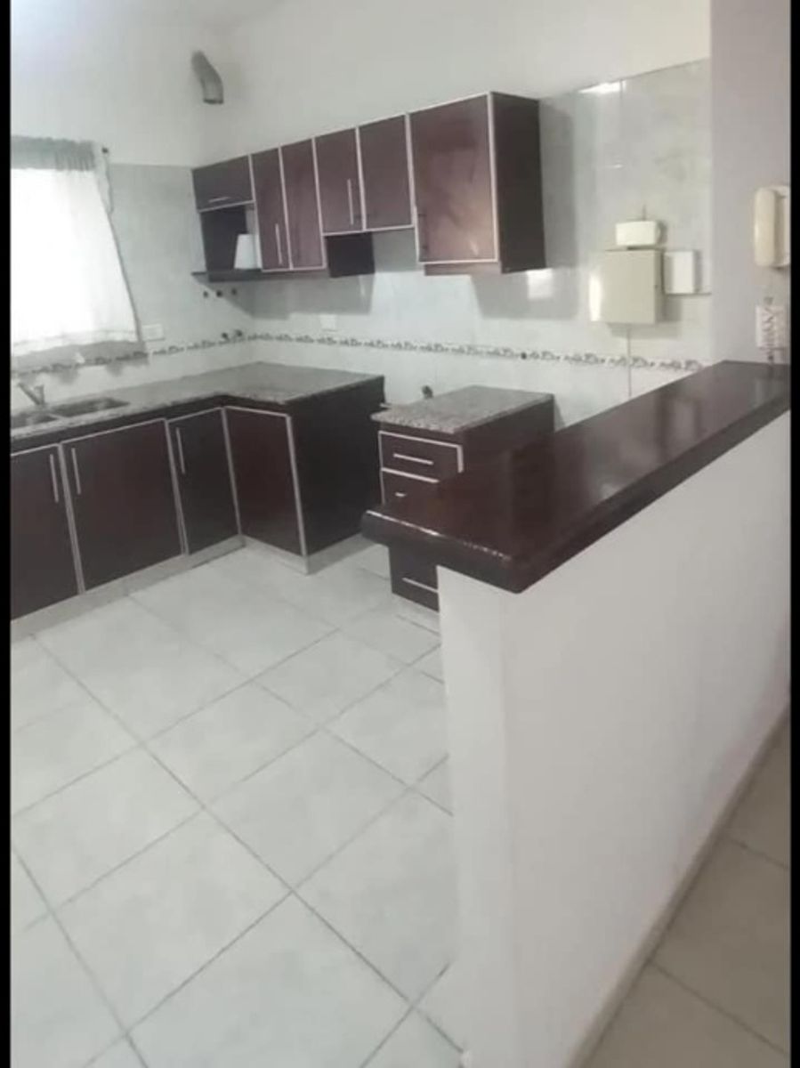 Jose Ingenieros 1144 · Moreno — foto 3