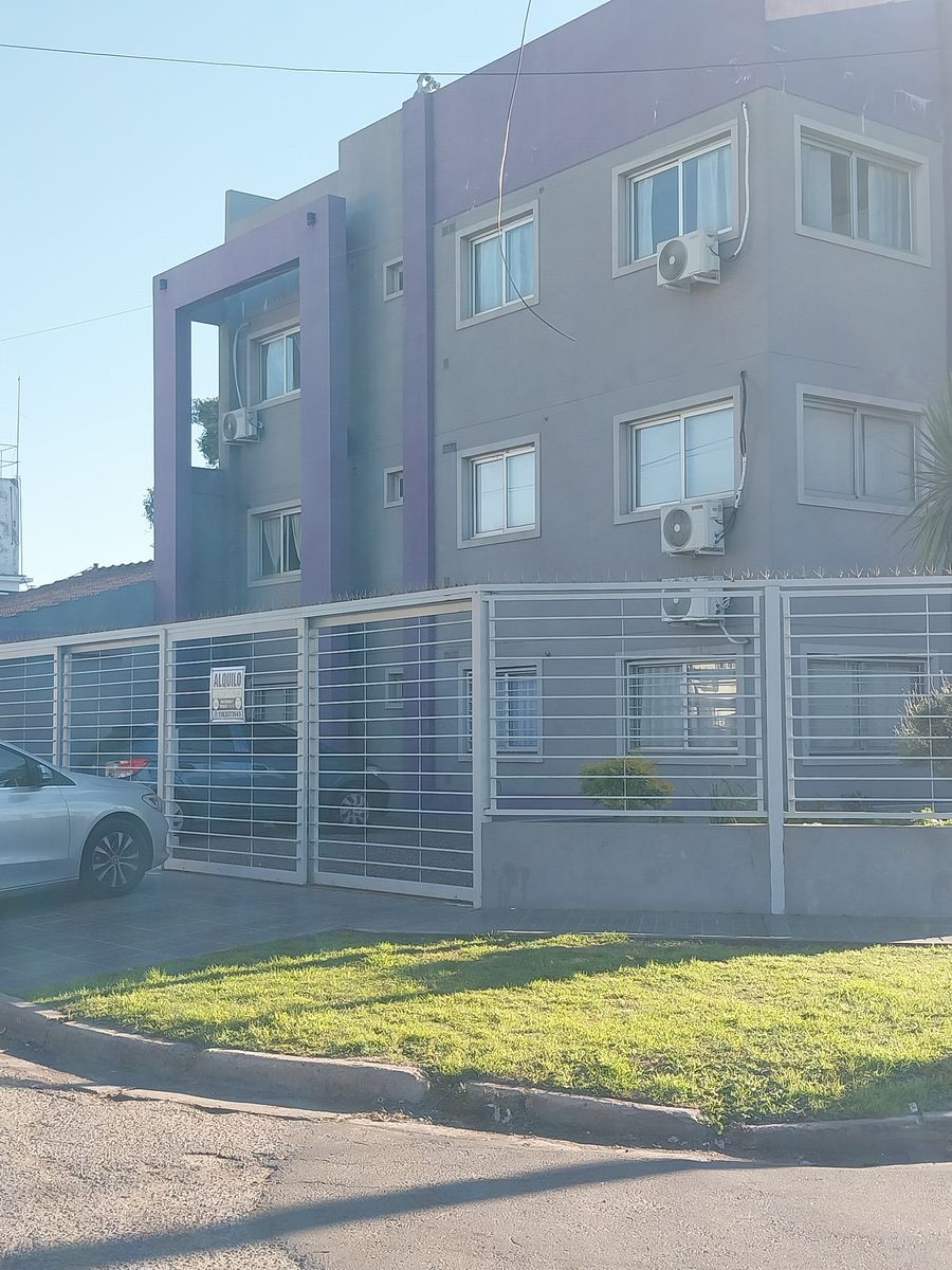 Grito de Alcorta 1705 · Morón — foto 15