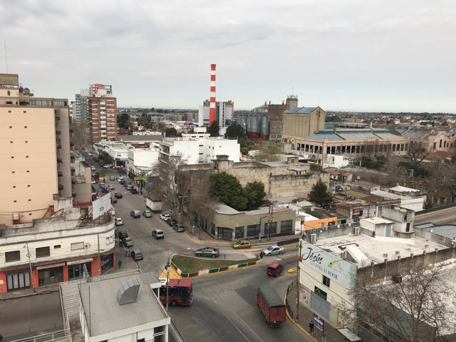 Av Hipolito Yrigoyen 728 · Quilmes — foto 11