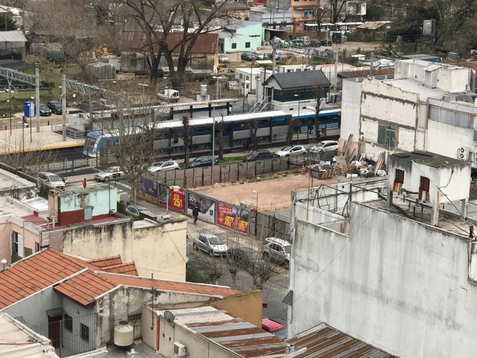 Av Hipolito Yrigoyen 728 · Quilmes — foto 15
