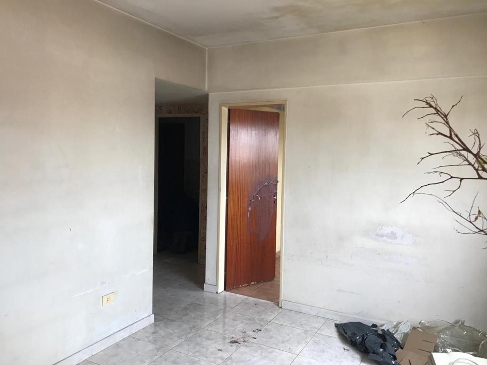 Av Hipolito Yrigoyen 728 · Quilmes — foto 8