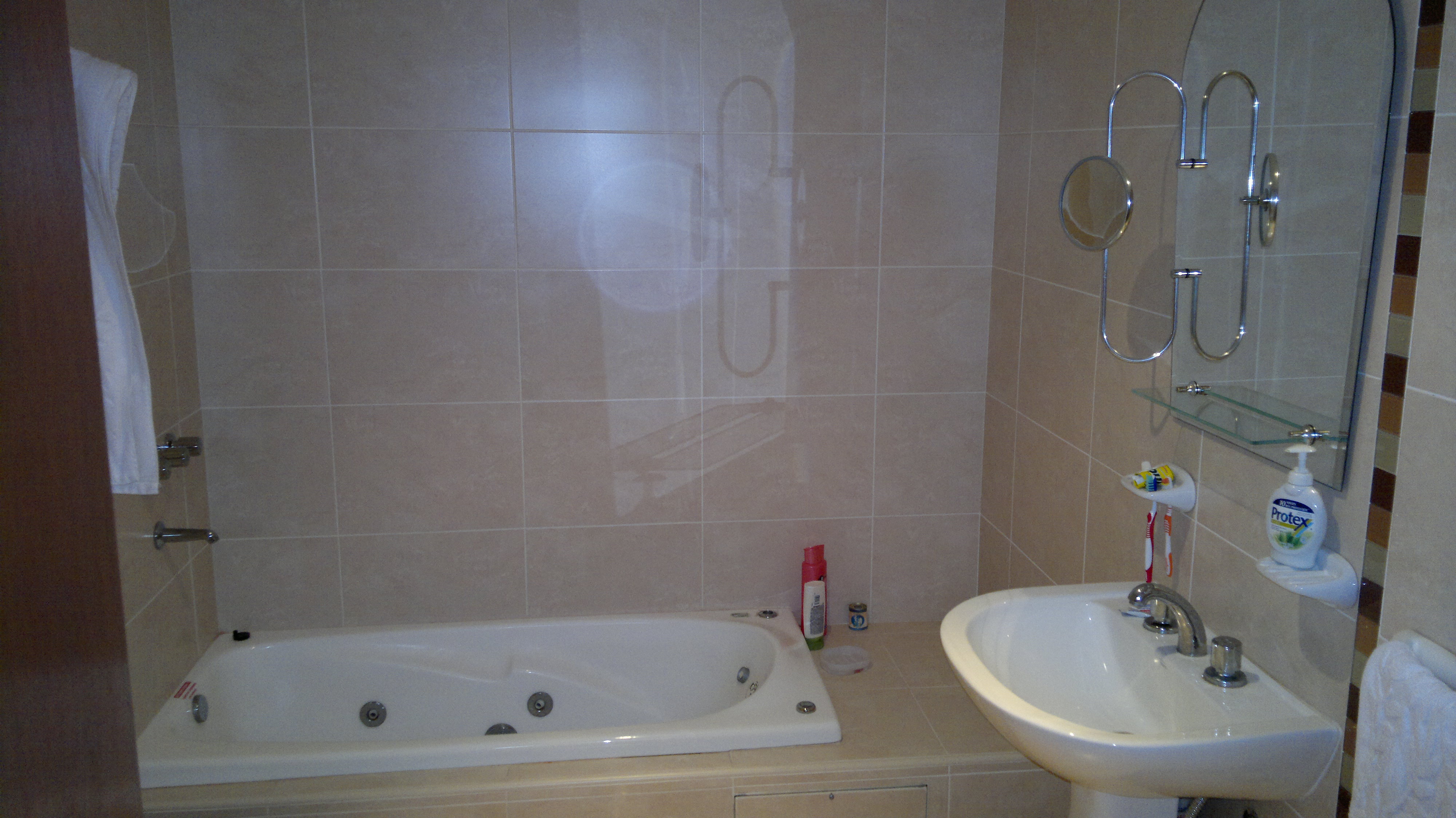 18 e/ 19 y 21 · Balcarce — foto 4