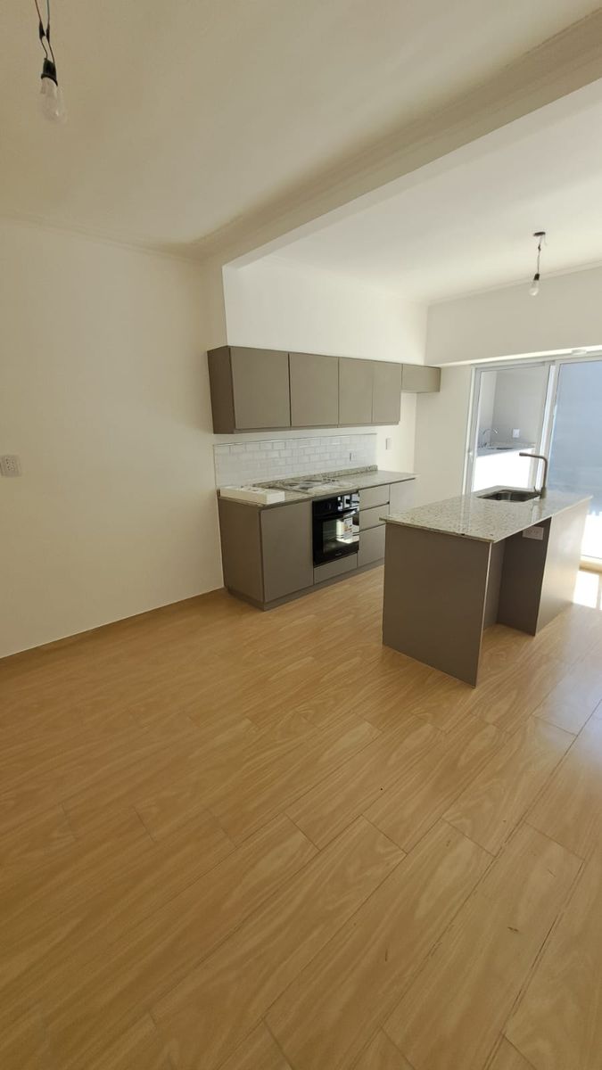 ITUZAINGO 1100 · La Capital — foto 4