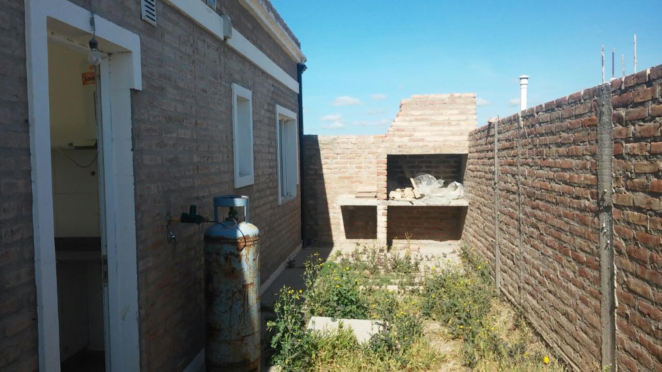 Estacion Choele Choel y Americo Guidi · Avellaneda — foto 4