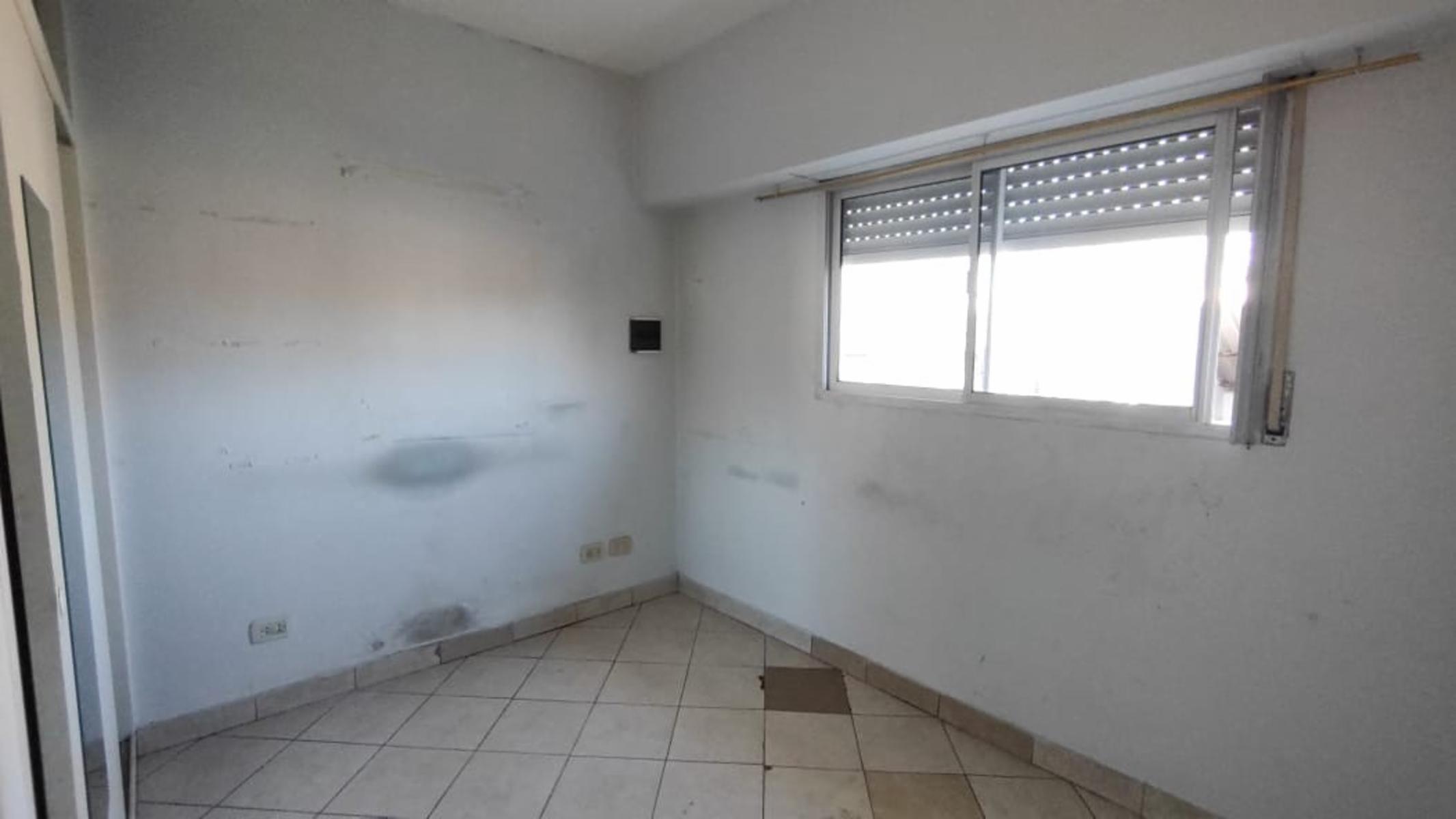 Amenedo 123 · Almirante Brown — foto 10