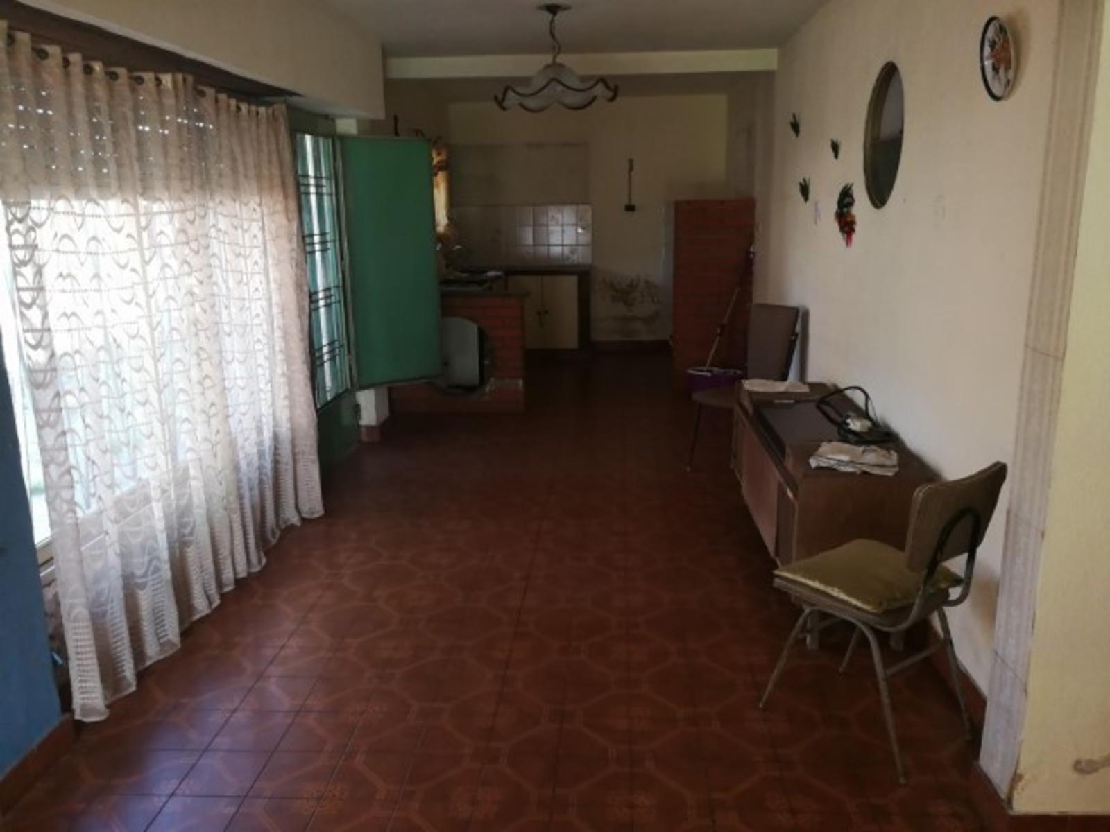 CARLOS PELLEGRINI 1240 · Morón — foto 3