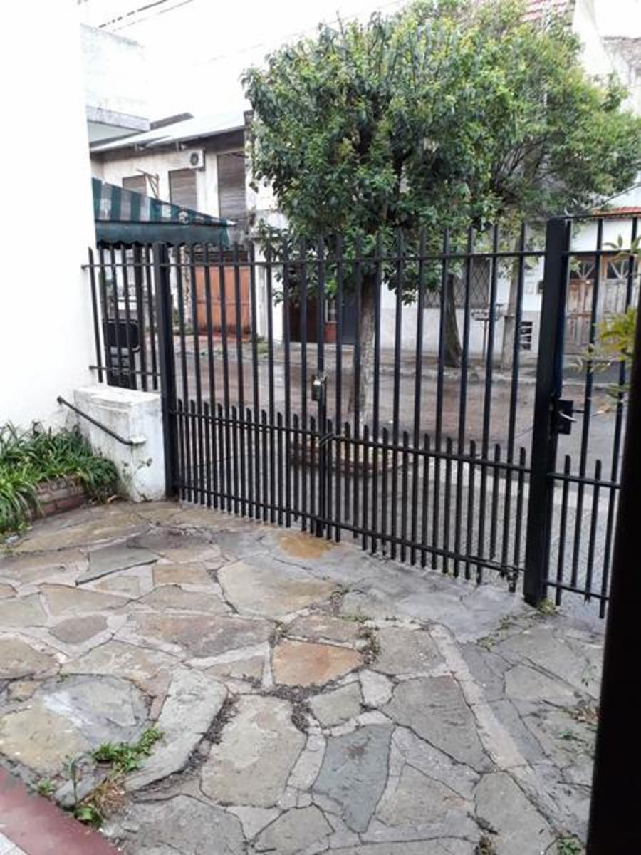 LARREA 800 · La Matanza — foto 23