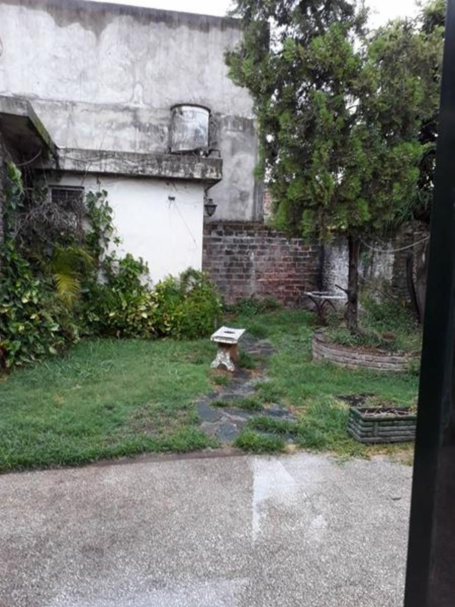 LARREA 800 · La Matanza — foto 26
