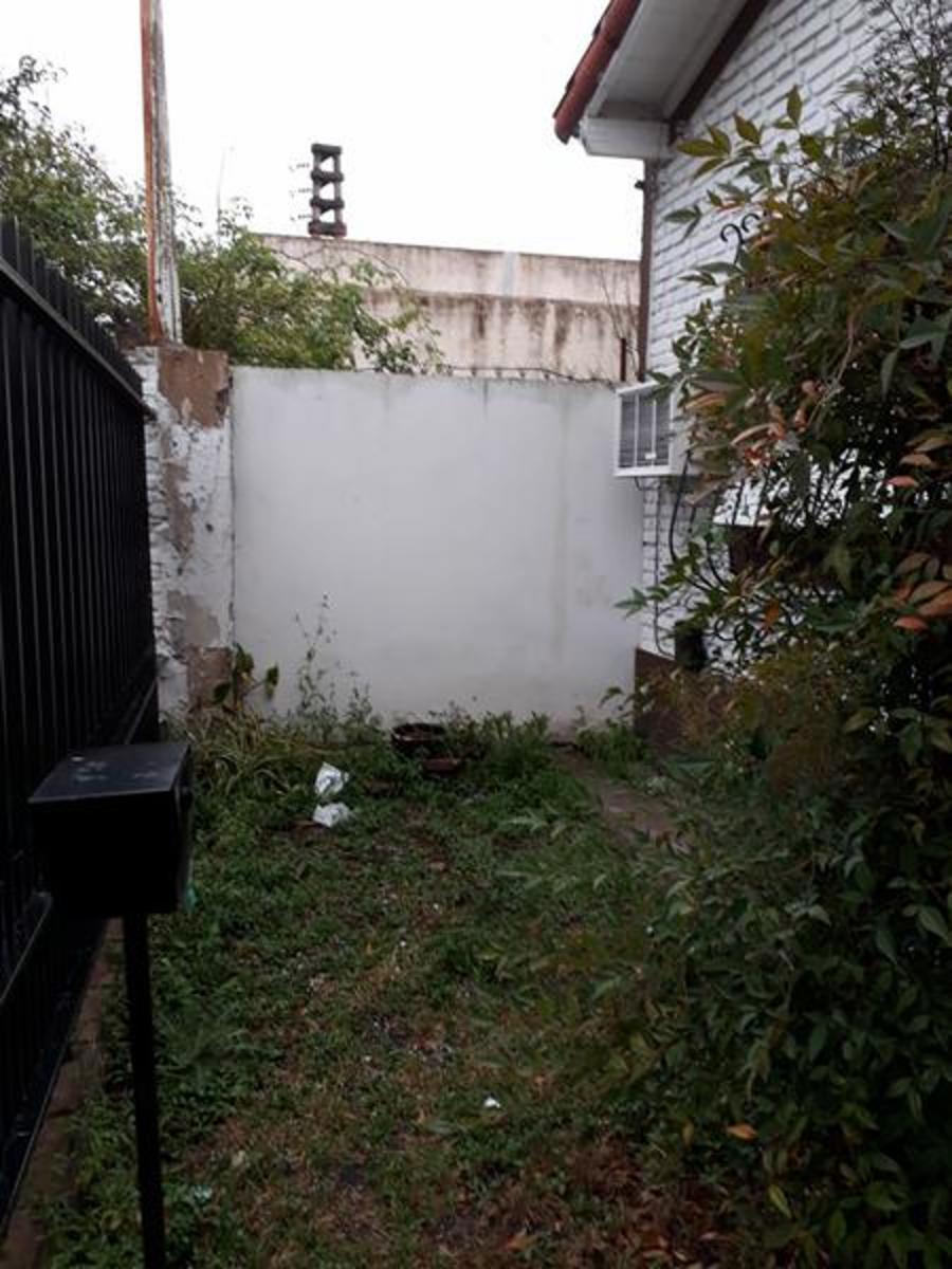 LARREA 800 · La Matanza — foto 41