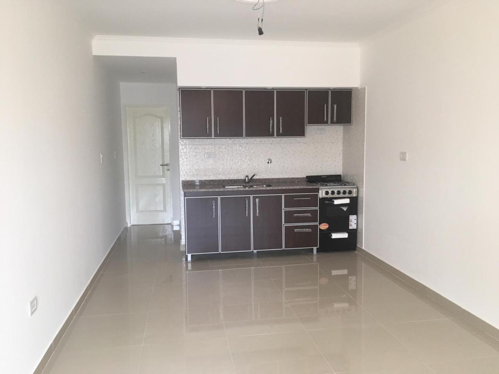Departamento a estrenar de dos ambientes y medio ubicado en San Justo, a dos cuadras de Brandsen y tres de Av. Villegas