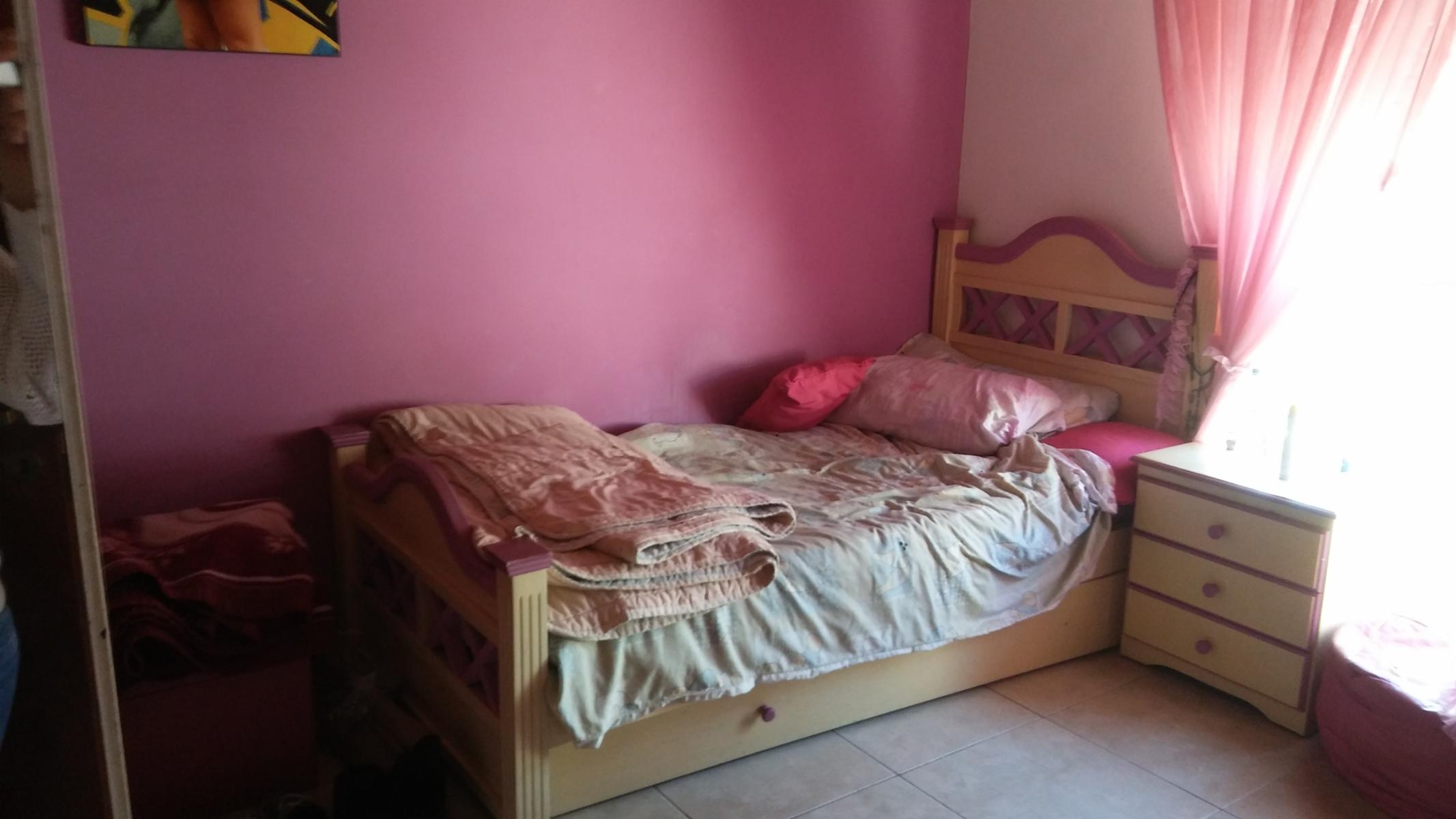 VELEZ SARSFIELD 1250 · Morón — foto 8