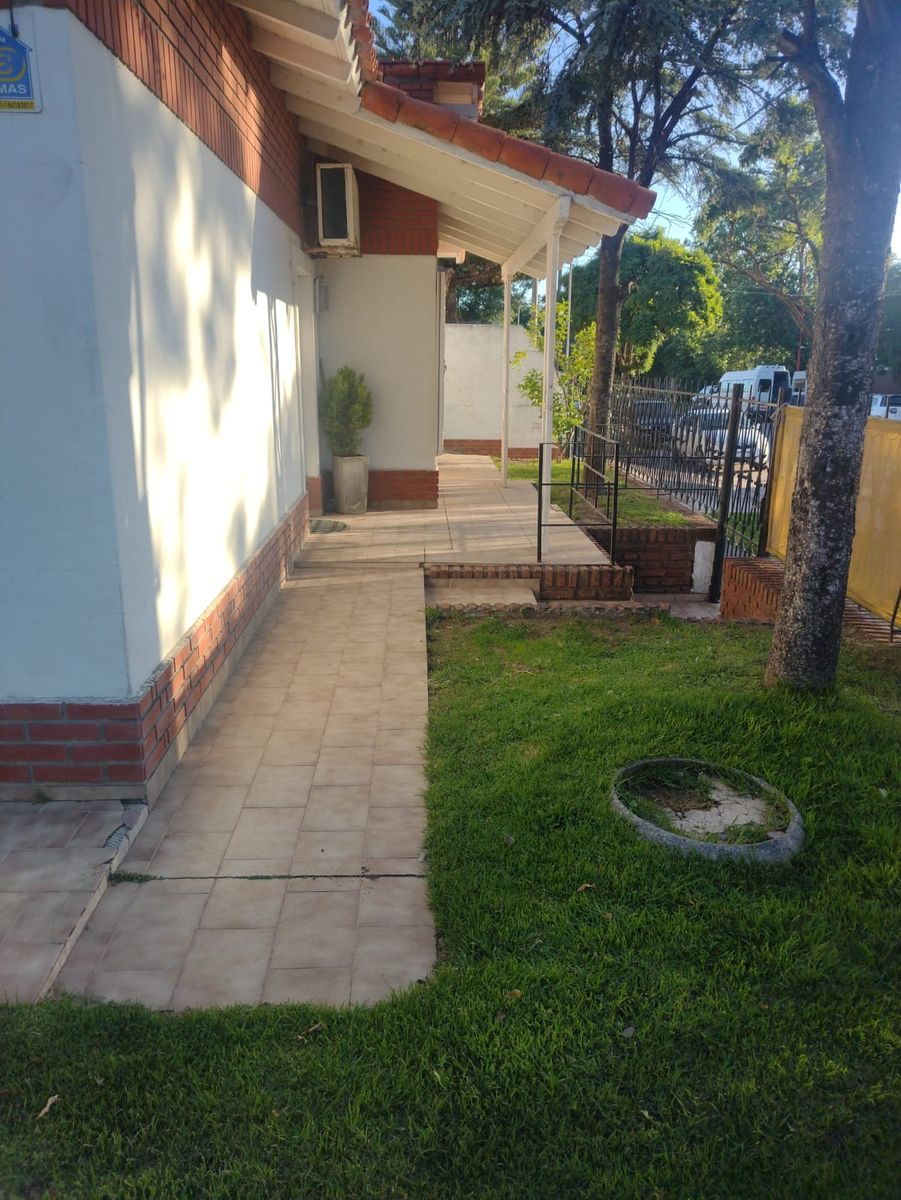 Luzuriaga 380 · Monte Hermoso — foto 8