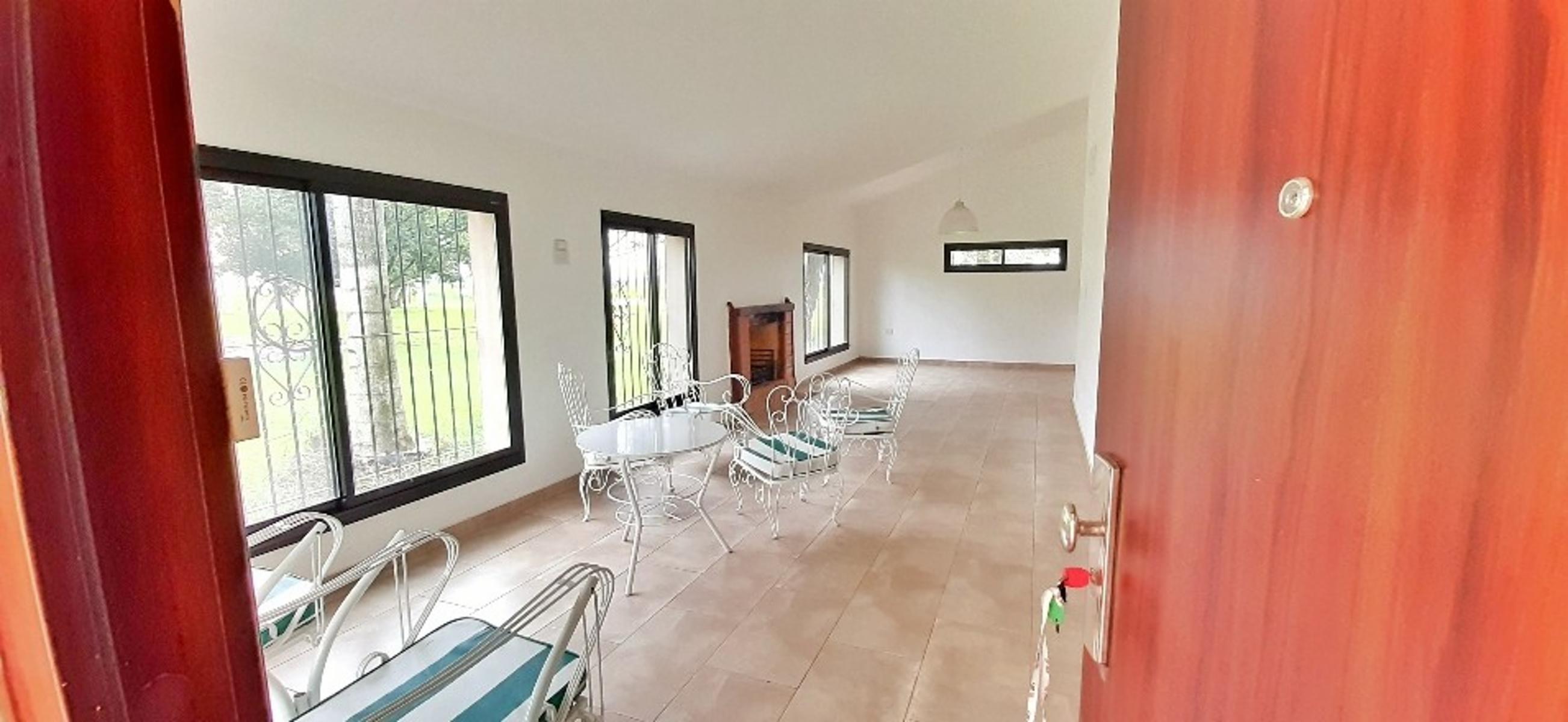 Ruiz Bienes Raíces Los Pinos 2 casa sobre boulevard central Ruta AO12 kilómetro 9 · Rosario — foto 13
