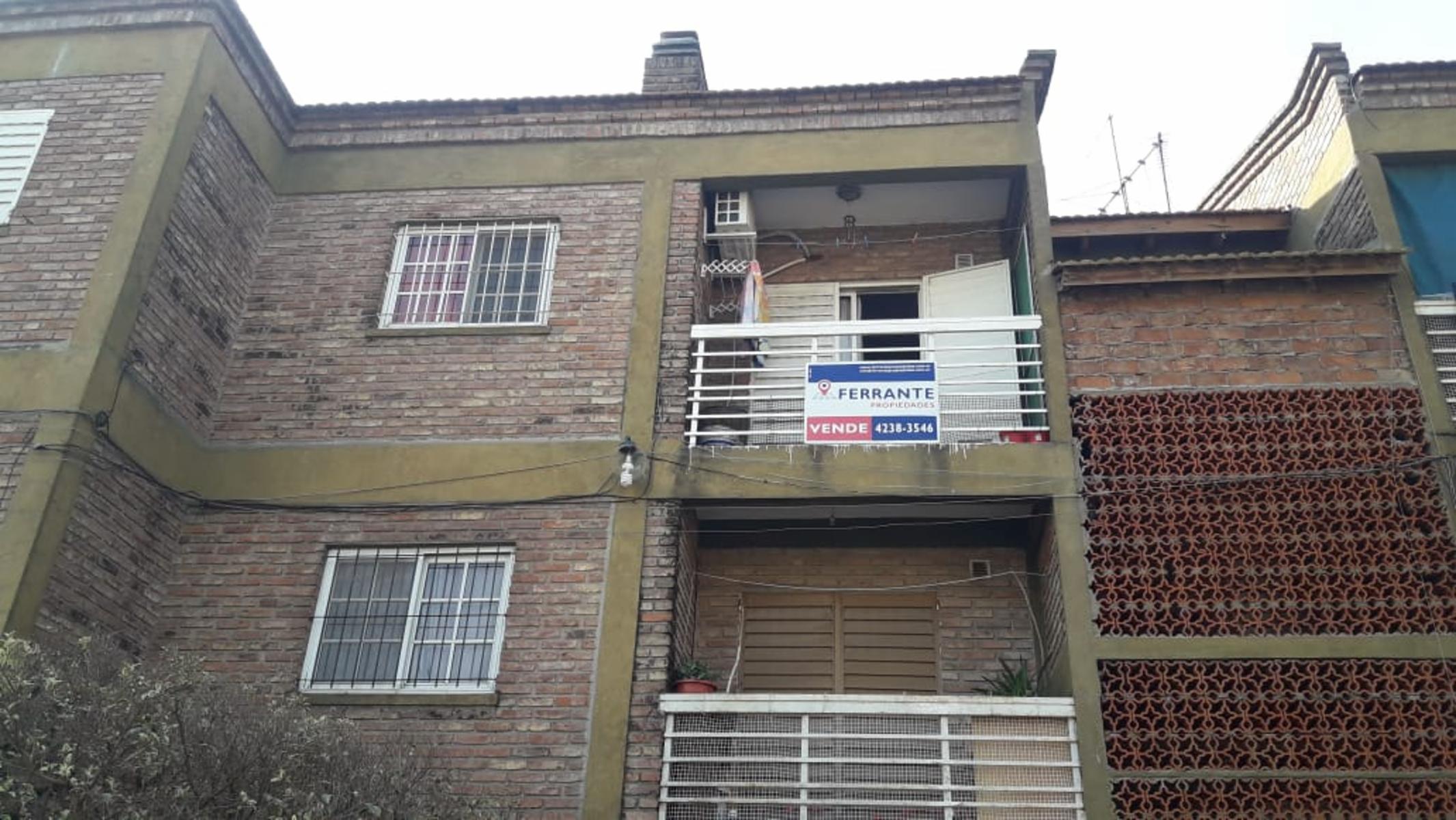 GARIN Y CASTILLO · Almirante Brown — foto 12