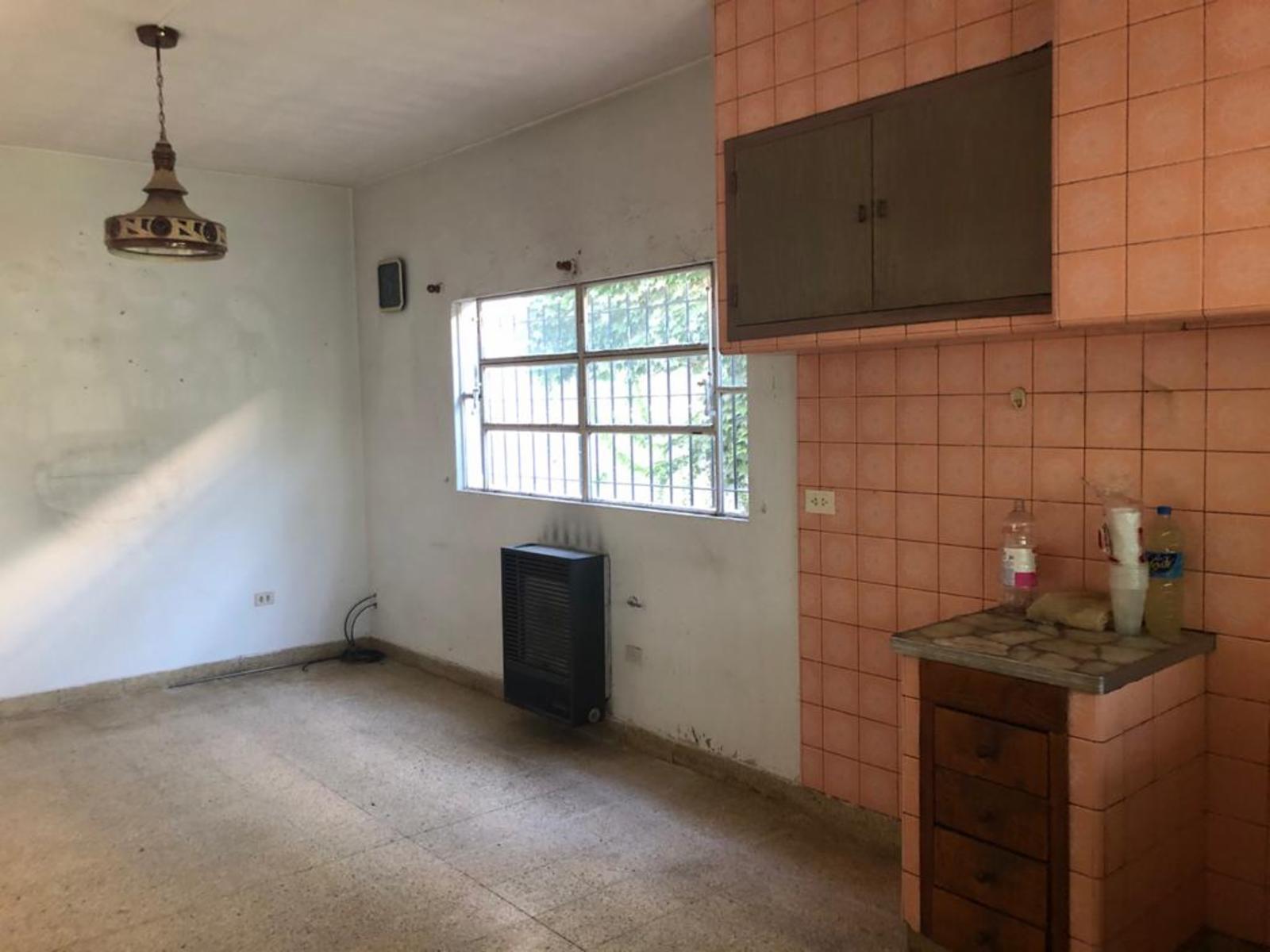 Alemania 150 · Junín — foto 6