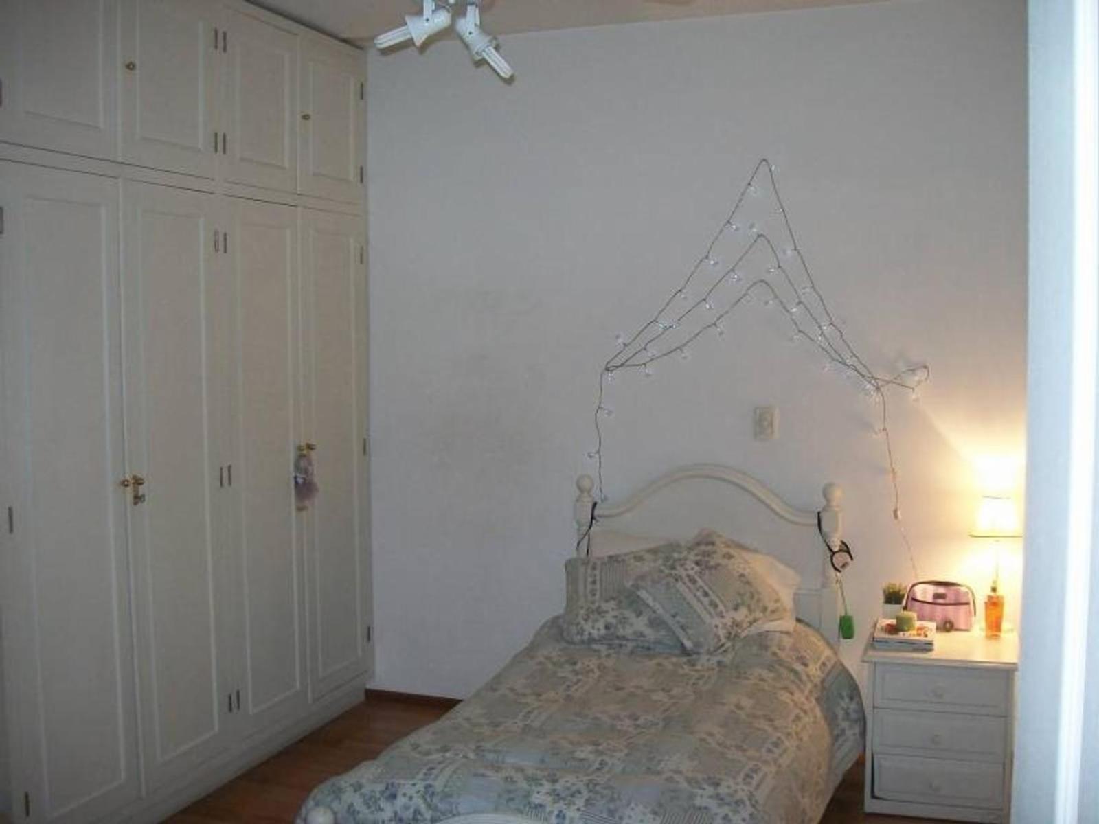 CAPERUCITA 1100 · Parque Chacabuco — foto 7