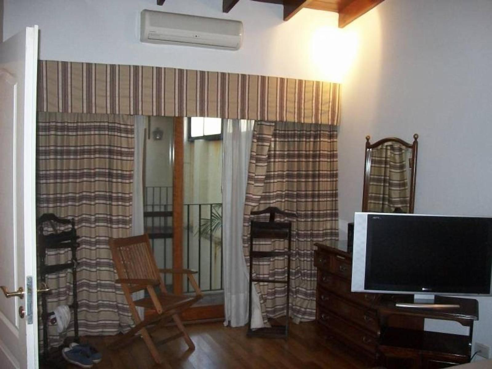 CAPERUCITA 1100 · Parque Chacabuco — foto 9