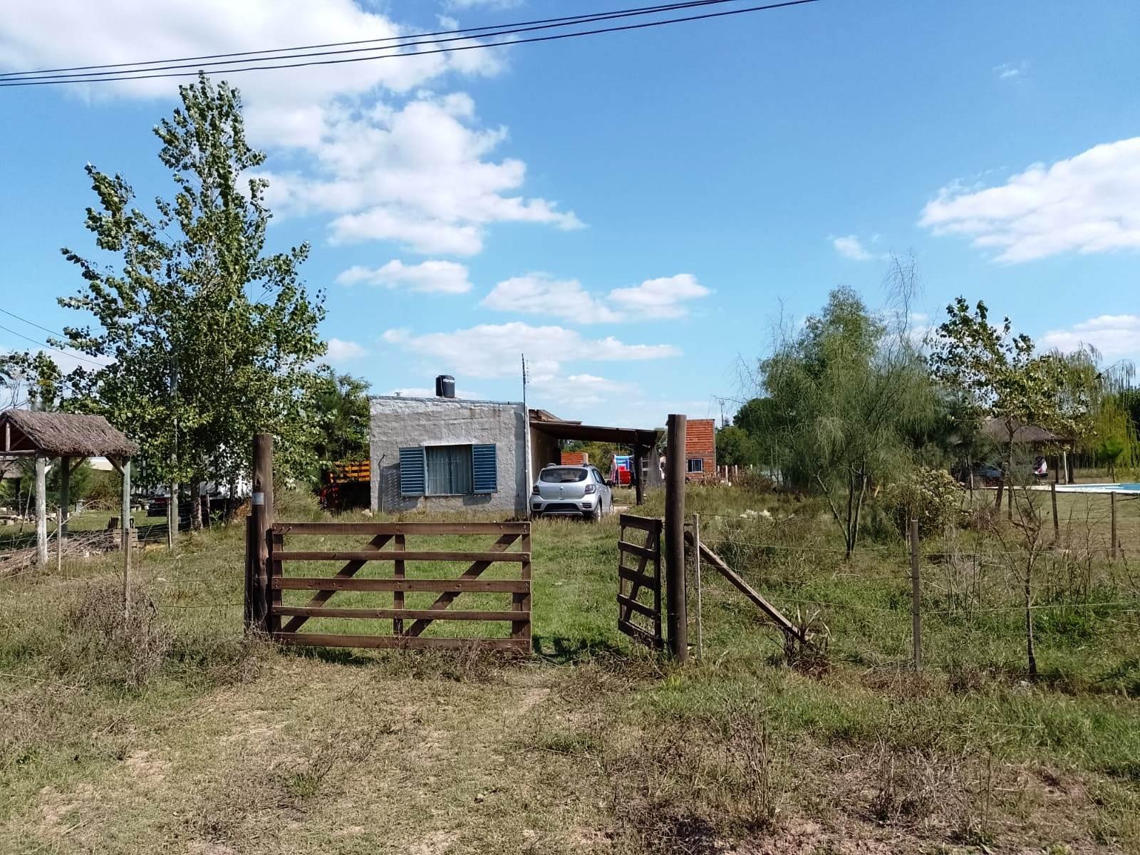 Casa en Domselaar sobre amplio terreno. Excelente ubicación