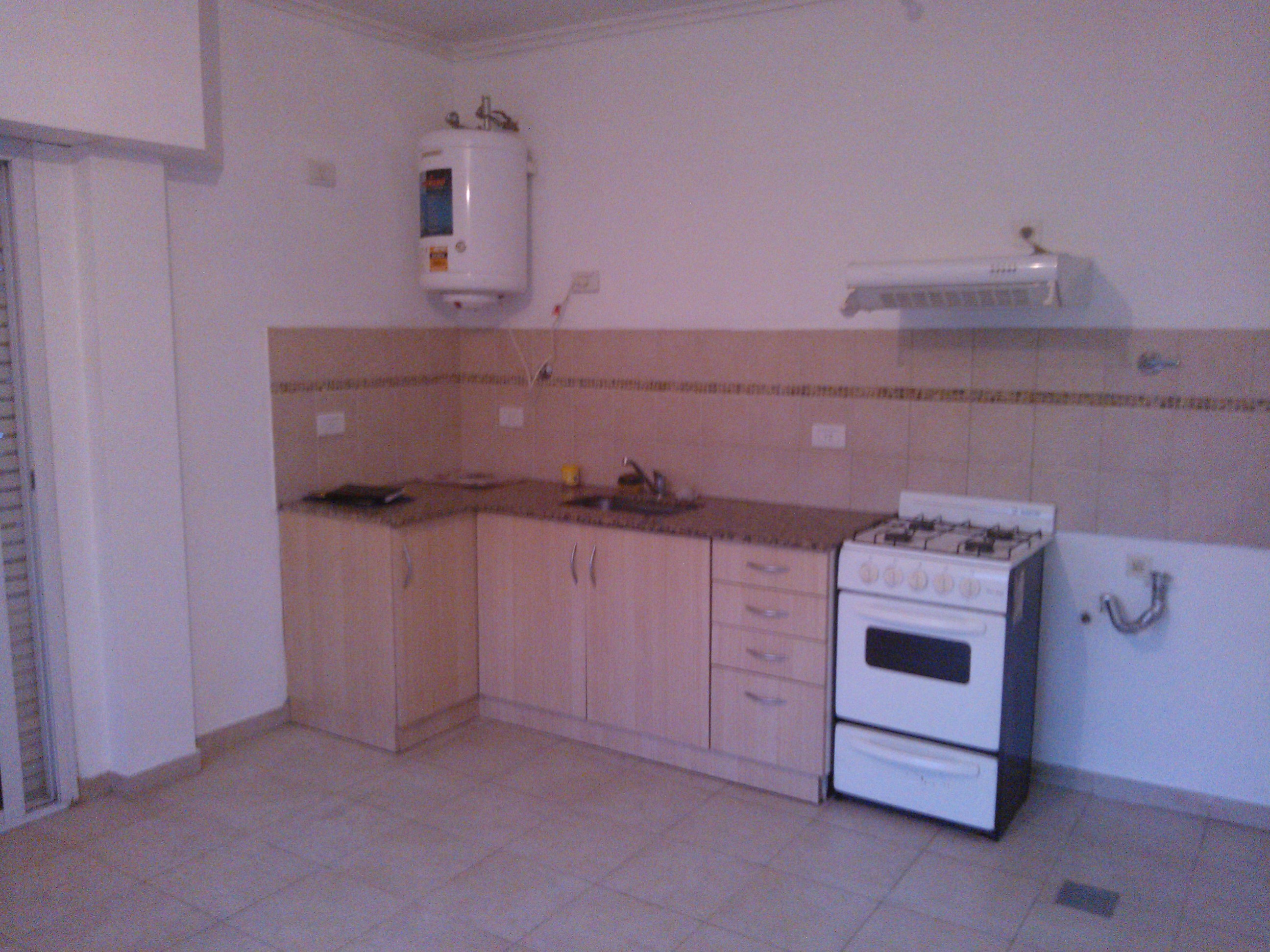 Sucre 300 · Morón — foto 5