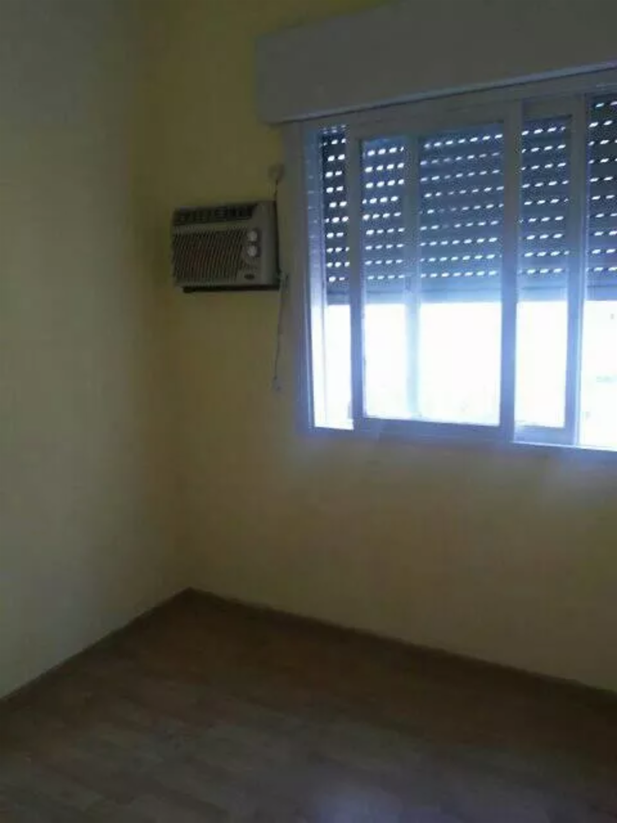 Mercedes Alvarez 2845 · Morón — foto 5