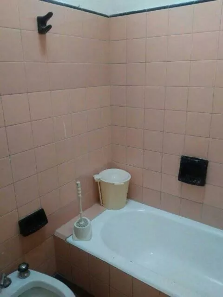 Mercedes Alvarez 2845 · Morón — foto 8