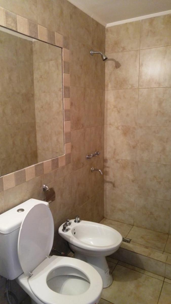 lainez 1500 · Morón — foto 4