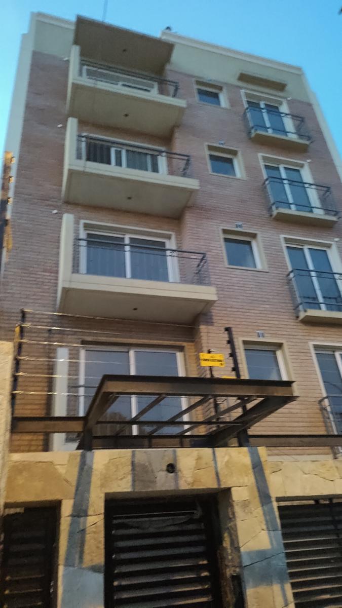 Igualdad 700 · Morón — foto 5