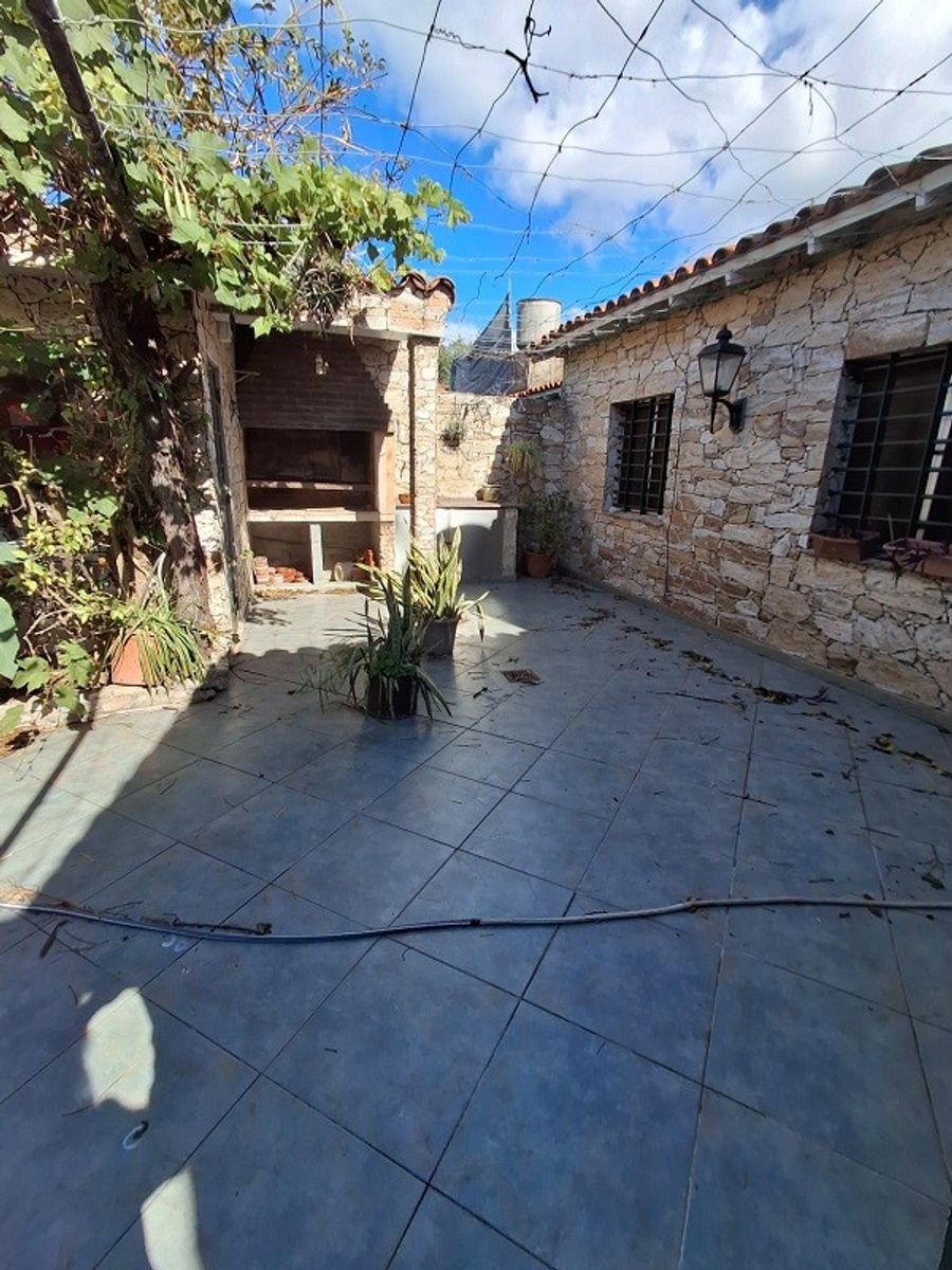 DERQUI 2200 · Lomas De Zamora — foto 9