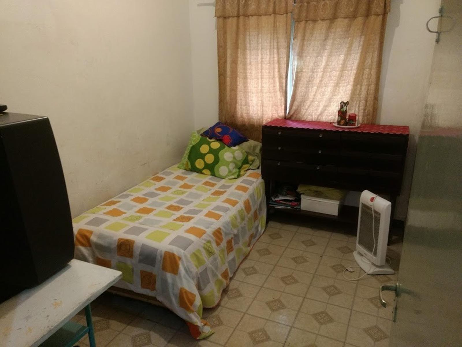 jose l suarez 1400 · Liniers — foto 7