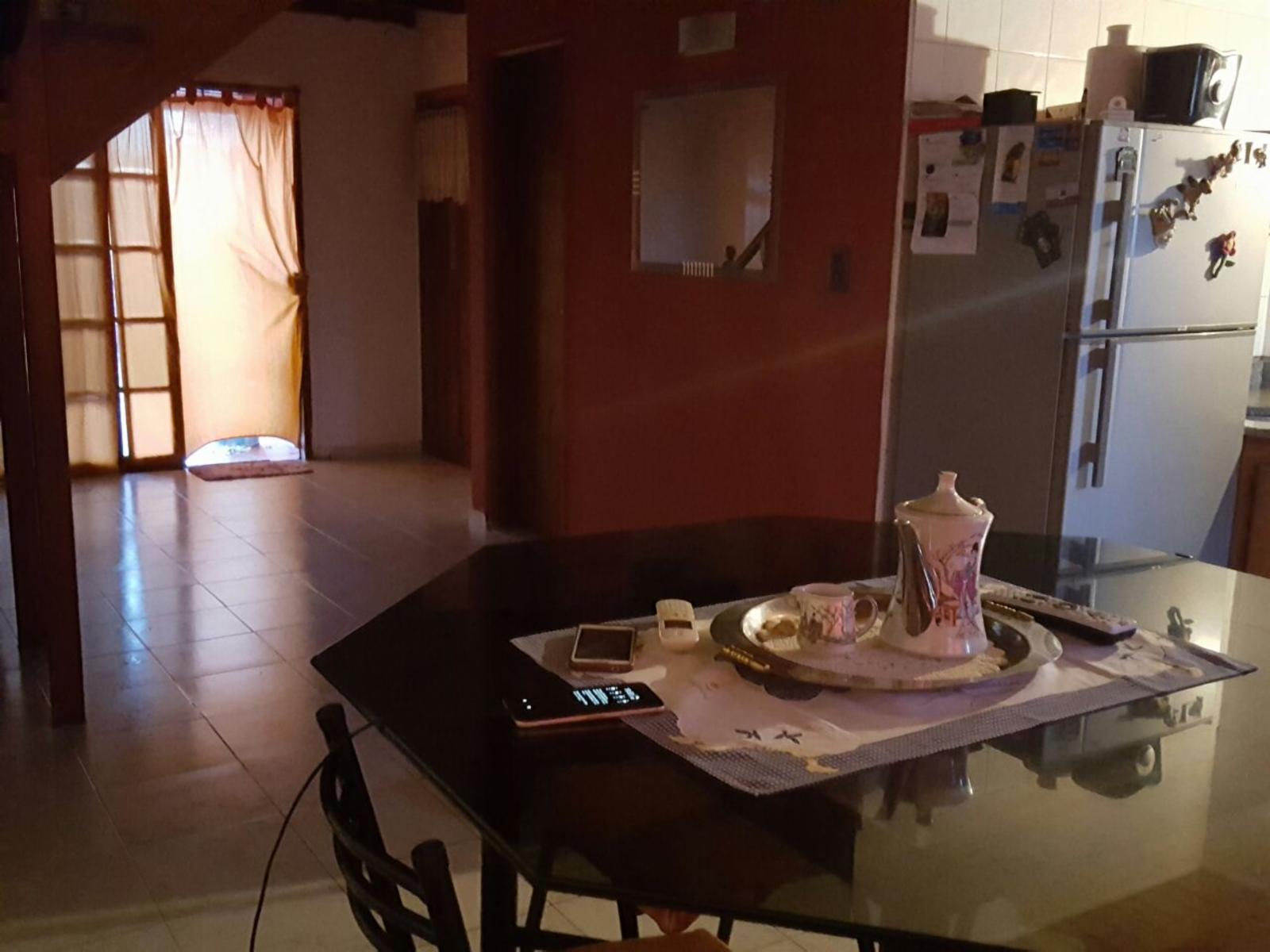 Duplex 3 ambientes, 2 baños, patio, parrilla. A 50mts UNAHUR - MUY BUENO