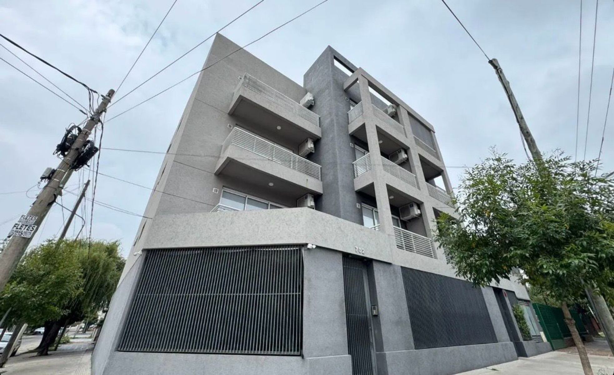 Pedernera Gral. 702 · Morón — foto 3
