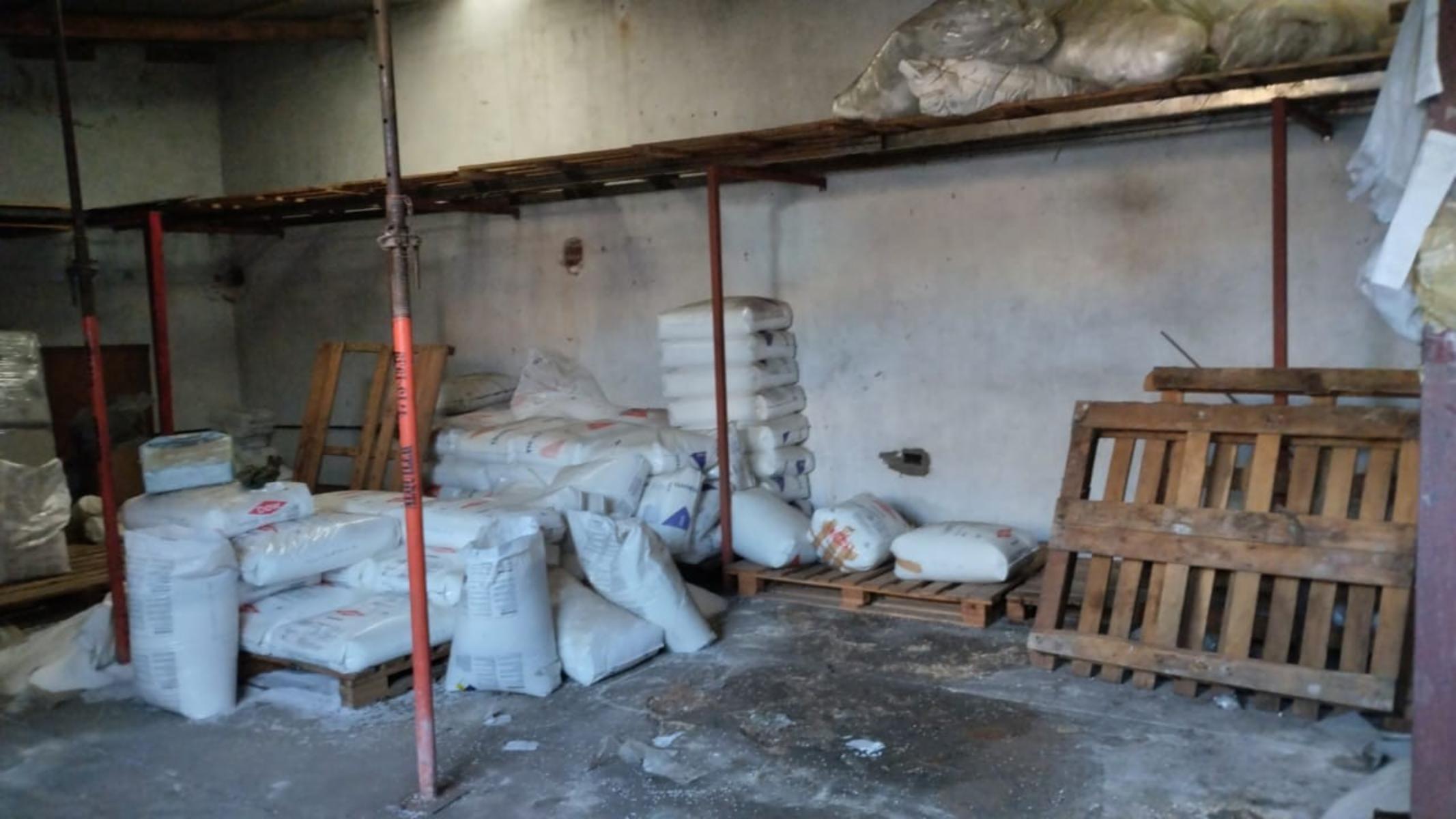Importante Casa con Deposito en Villa Ballester