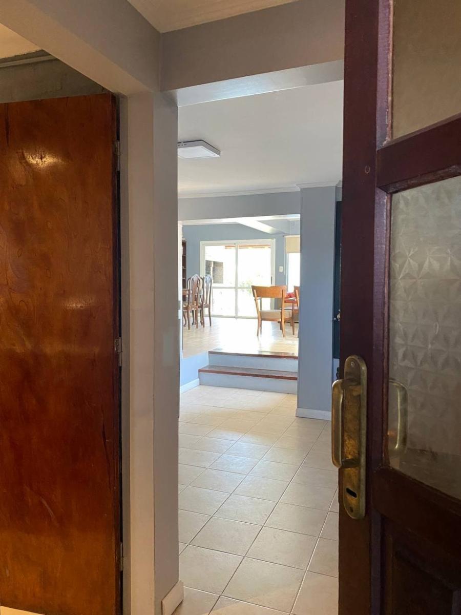 Casa con local en venta
