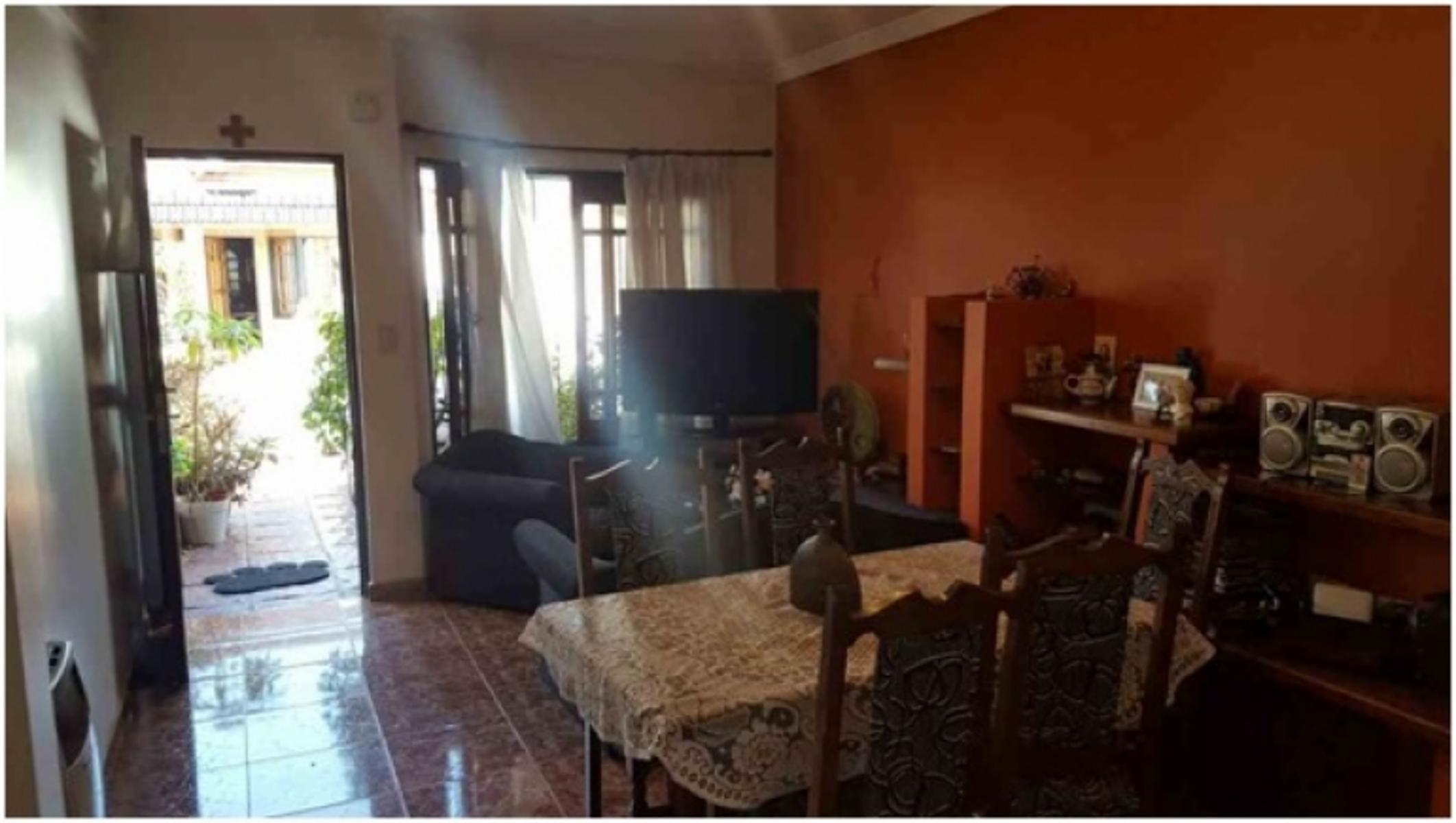 José Mariano Moreno a 1100 · Morón — foto 3