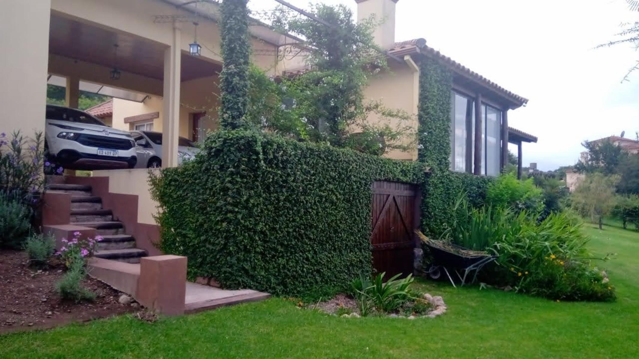 BARRIO LA LUCINDA · Capital — foto 11
