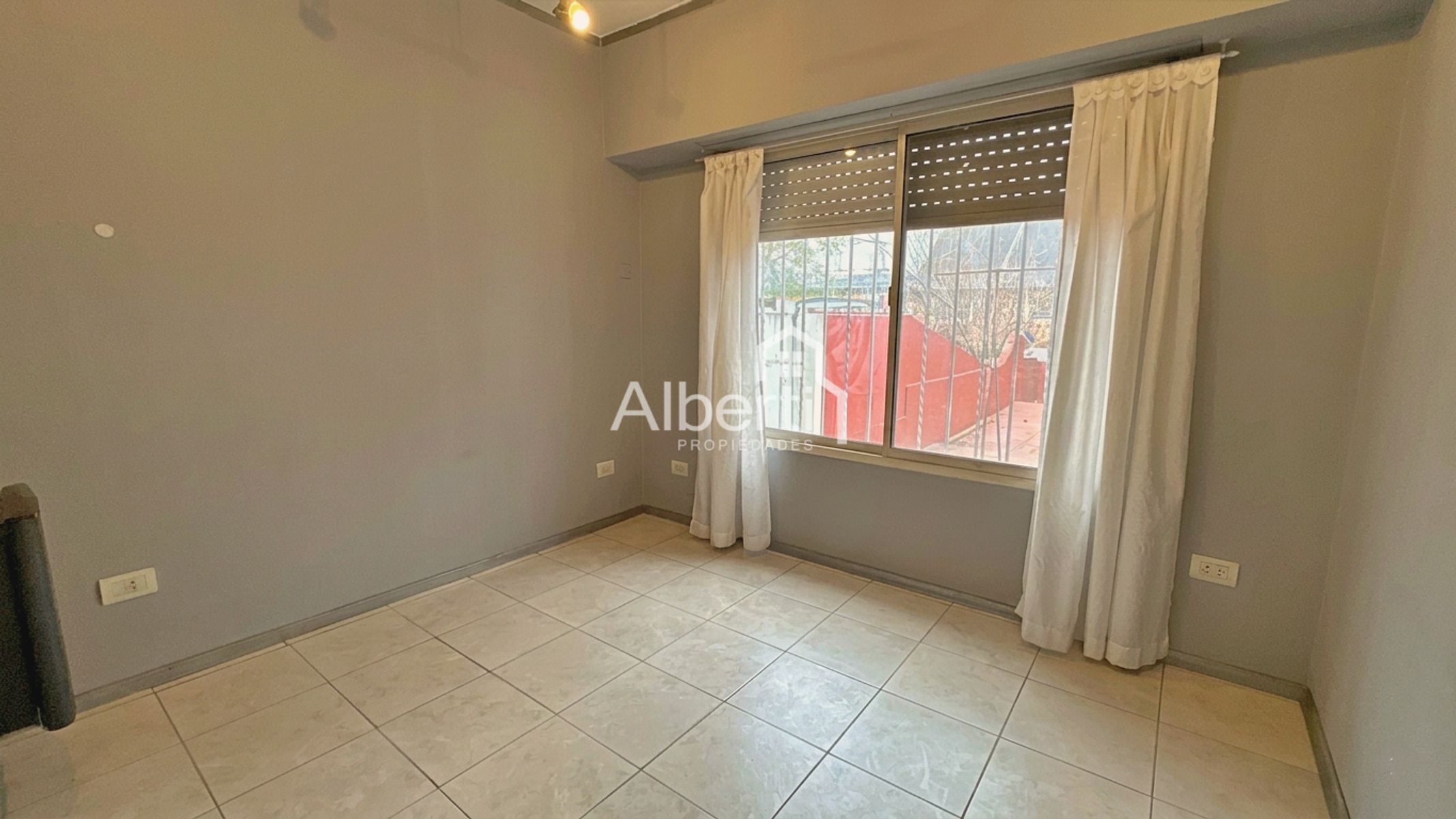 Las Flores 222 · Morón — foto 4