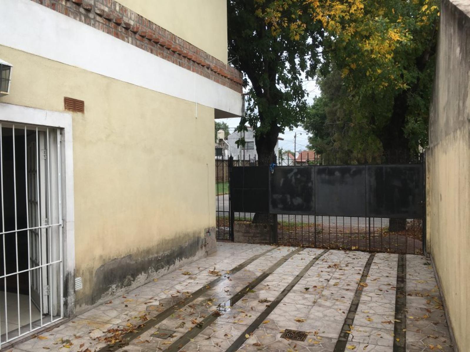 Posadas 1000 · Lomas De Zamora — foto 8