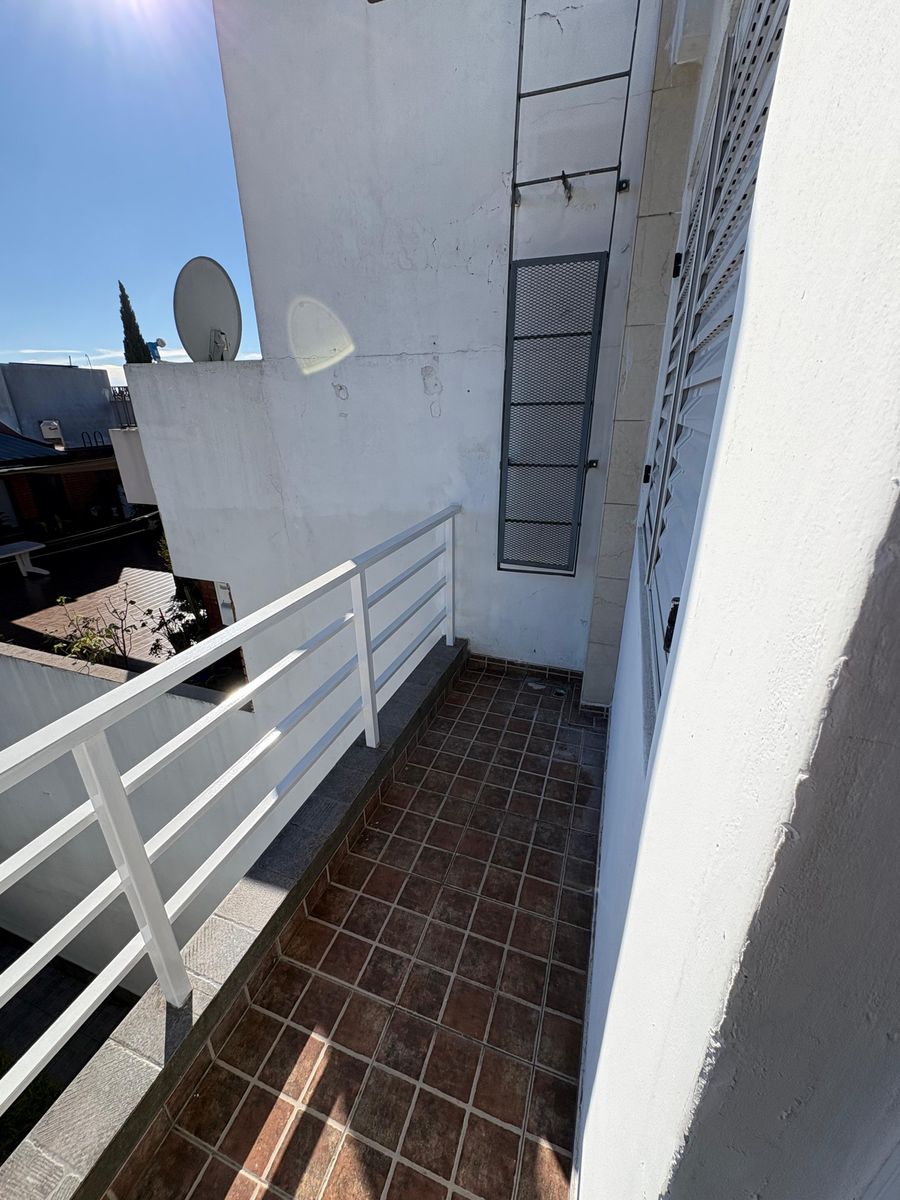 Departamento 2 ambientes en Segundo Piso