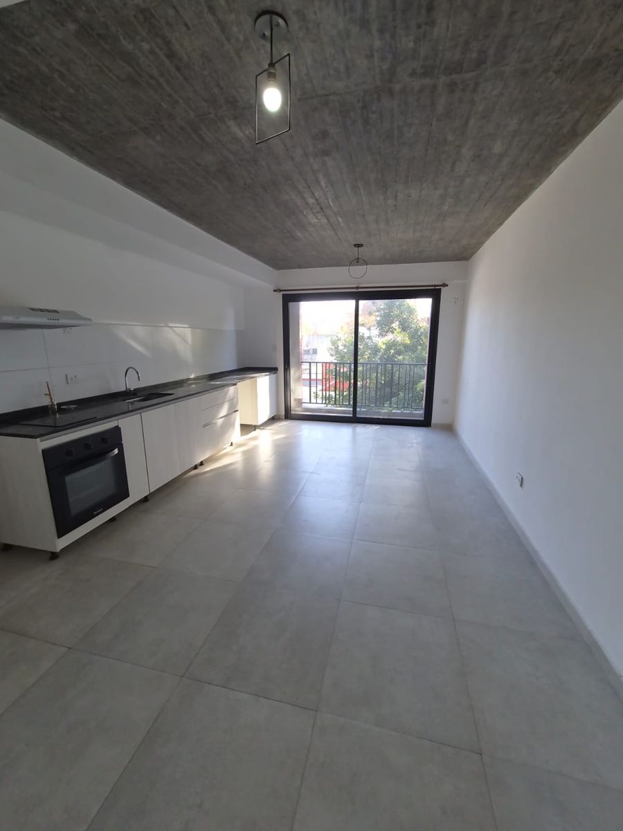Cap. Joaquín Madariaga 657 · Morón — foto 13