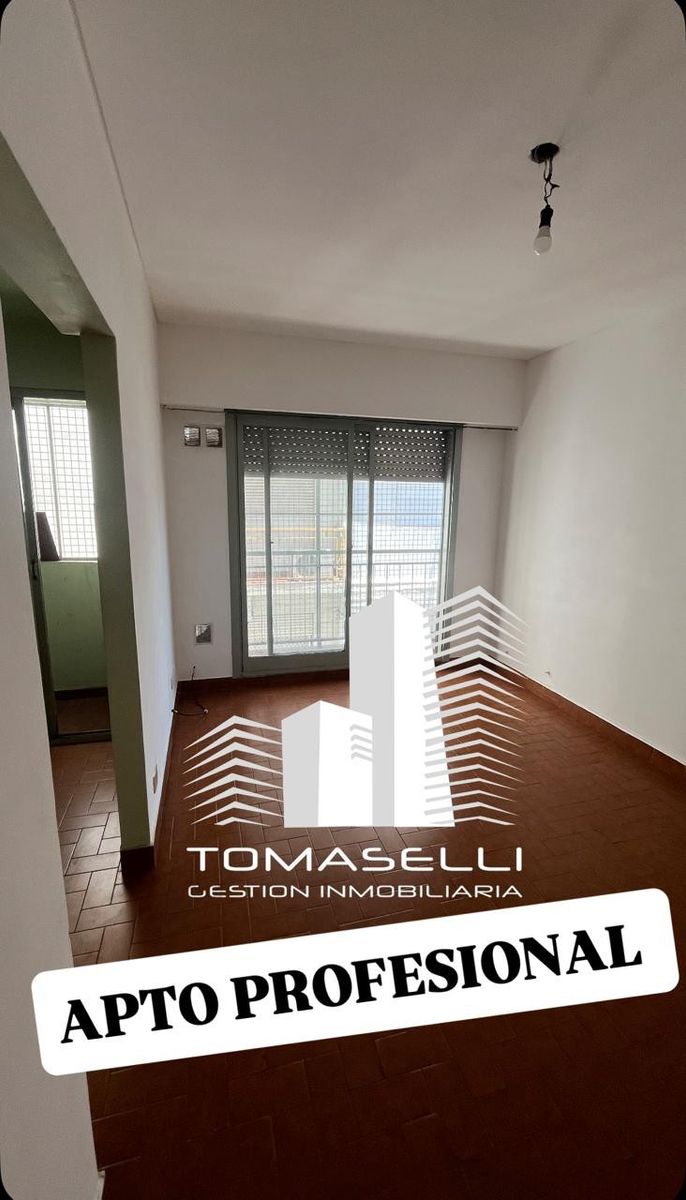 VENTA - DEPTO 2 AMBIENTES CON BALCON Y LAVADERO - APTO PROFESIONAL-RAMOS MEJIA